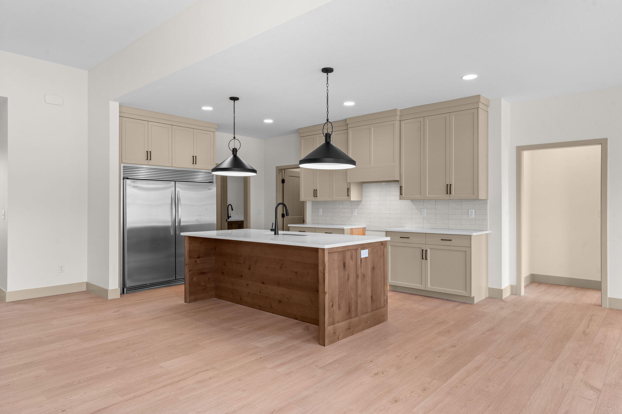 1643 South Crepe Myrtle Lane Property Photo 12