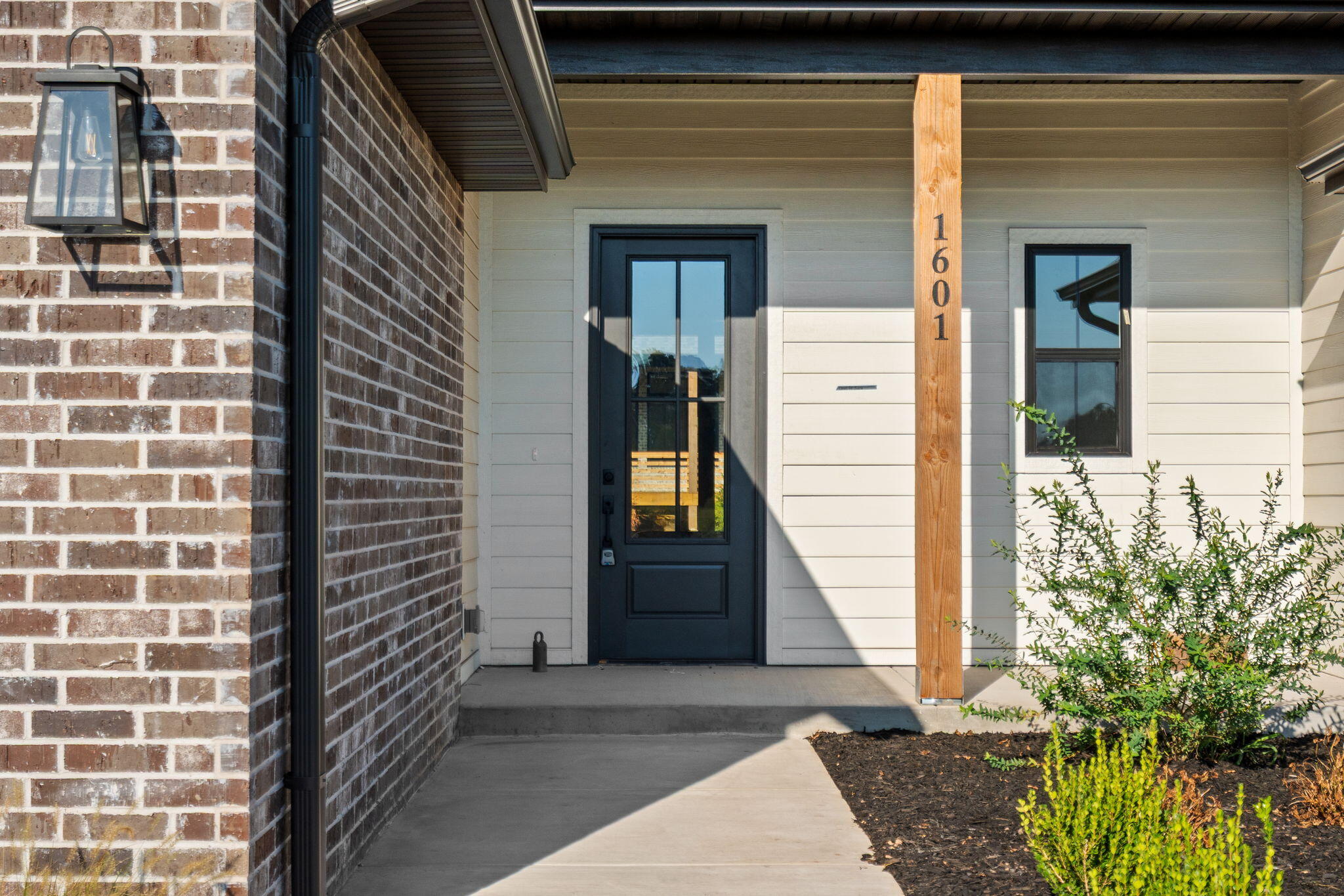 1646 South Pinecone Path Property Photo 4