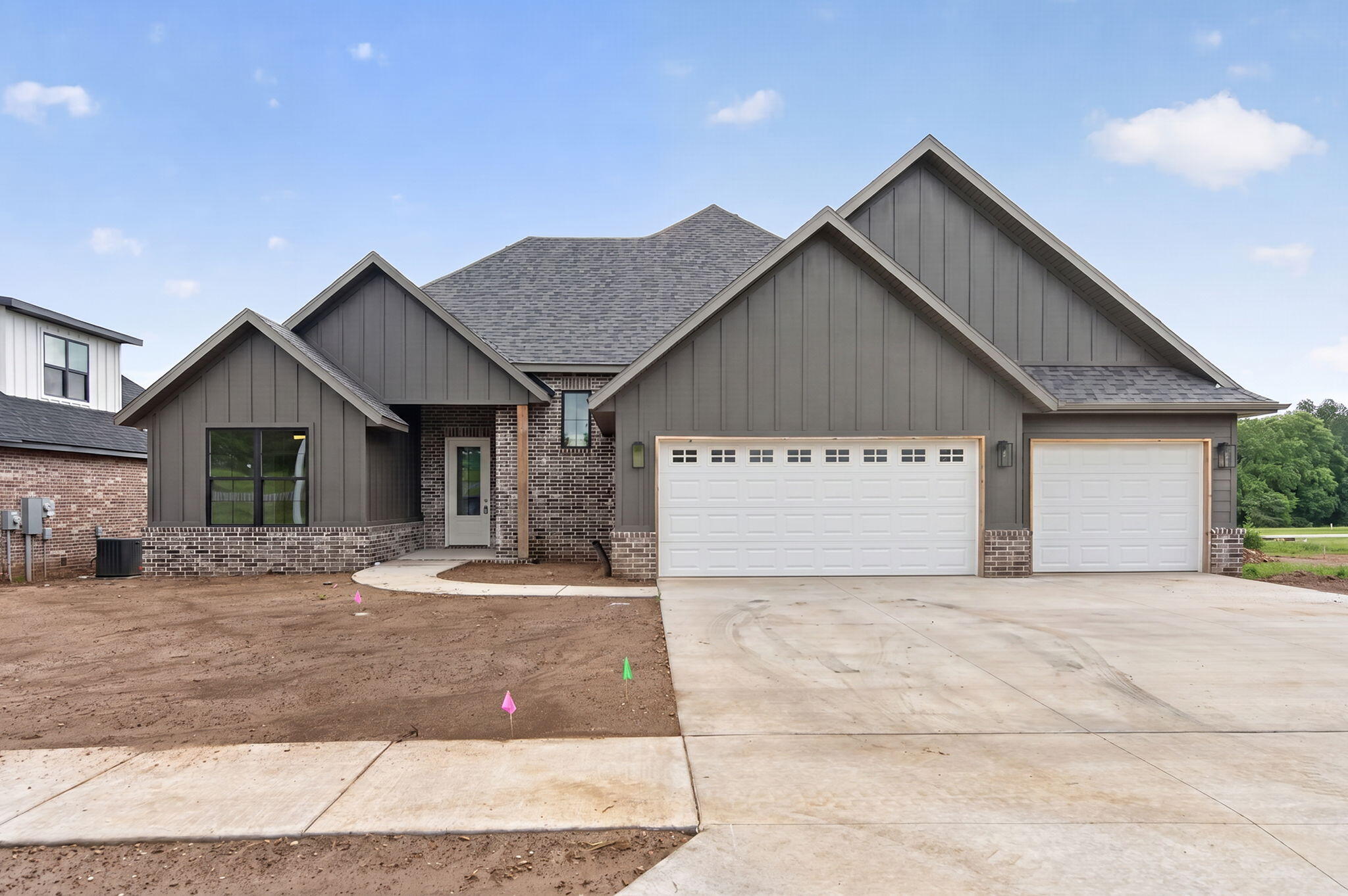 1634 South Pinecone Path Property Photo 2