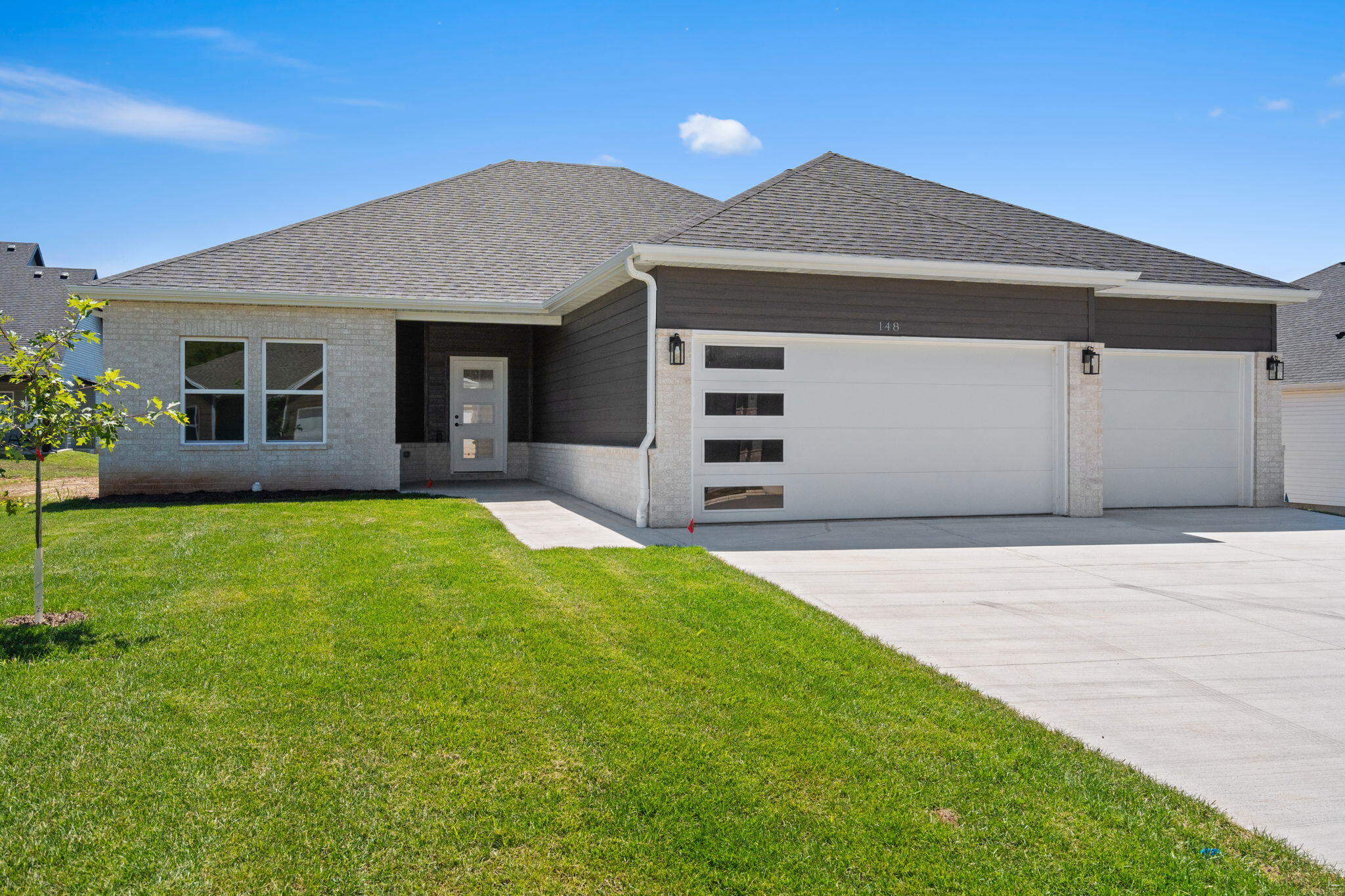 148 East Kelce Lane Property Photo 1