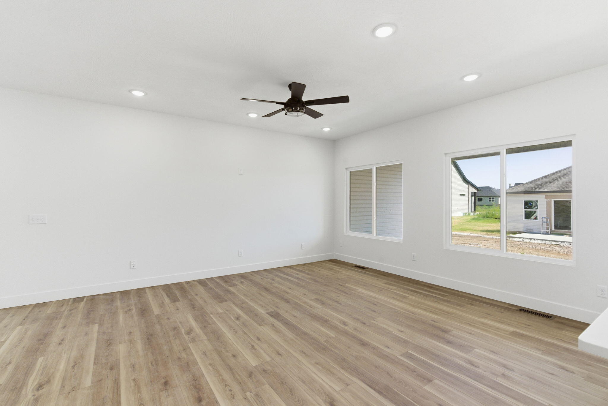 148 East Kelce Lane Property Photo 7