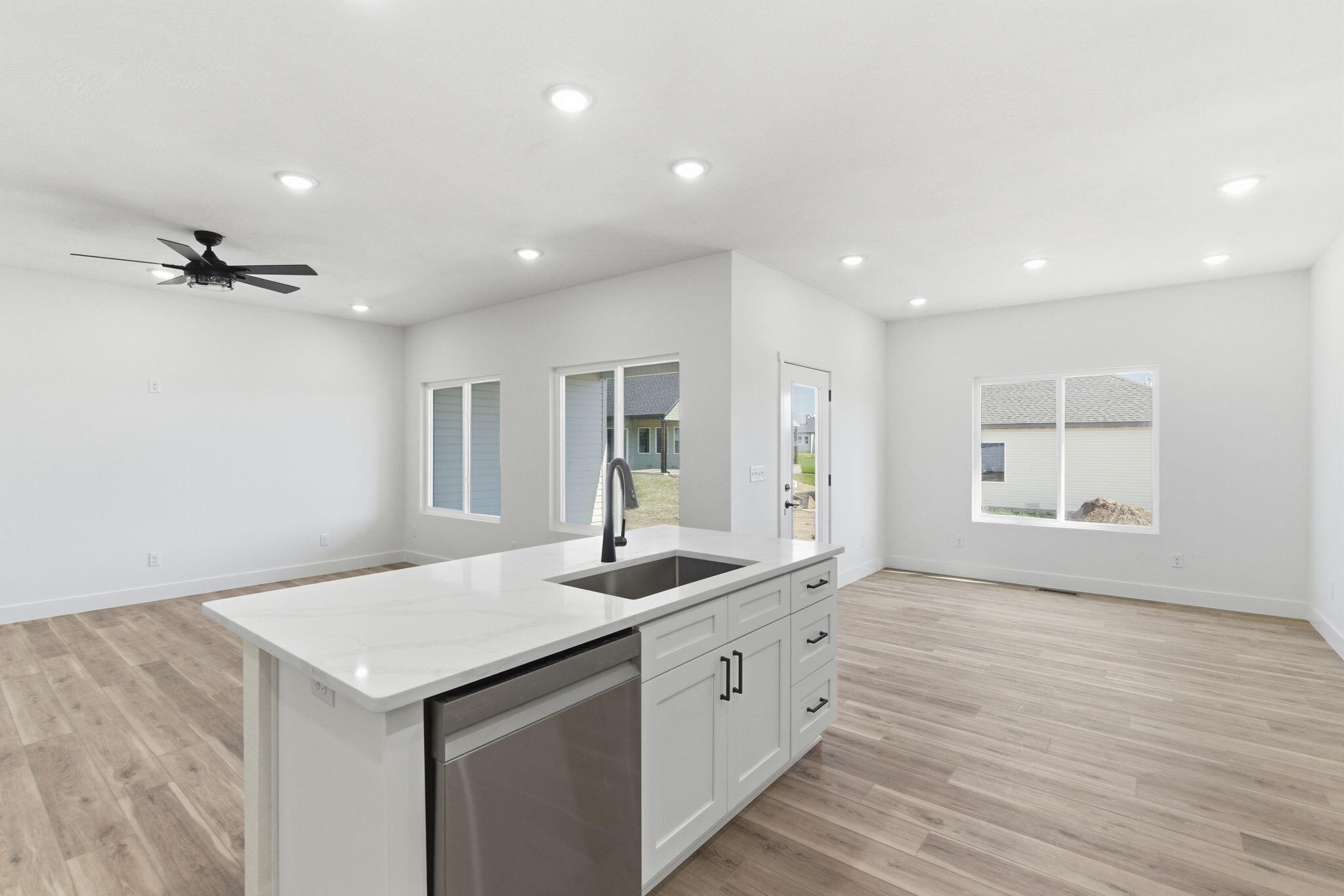 148 East Kelce Lane Property Photo 13