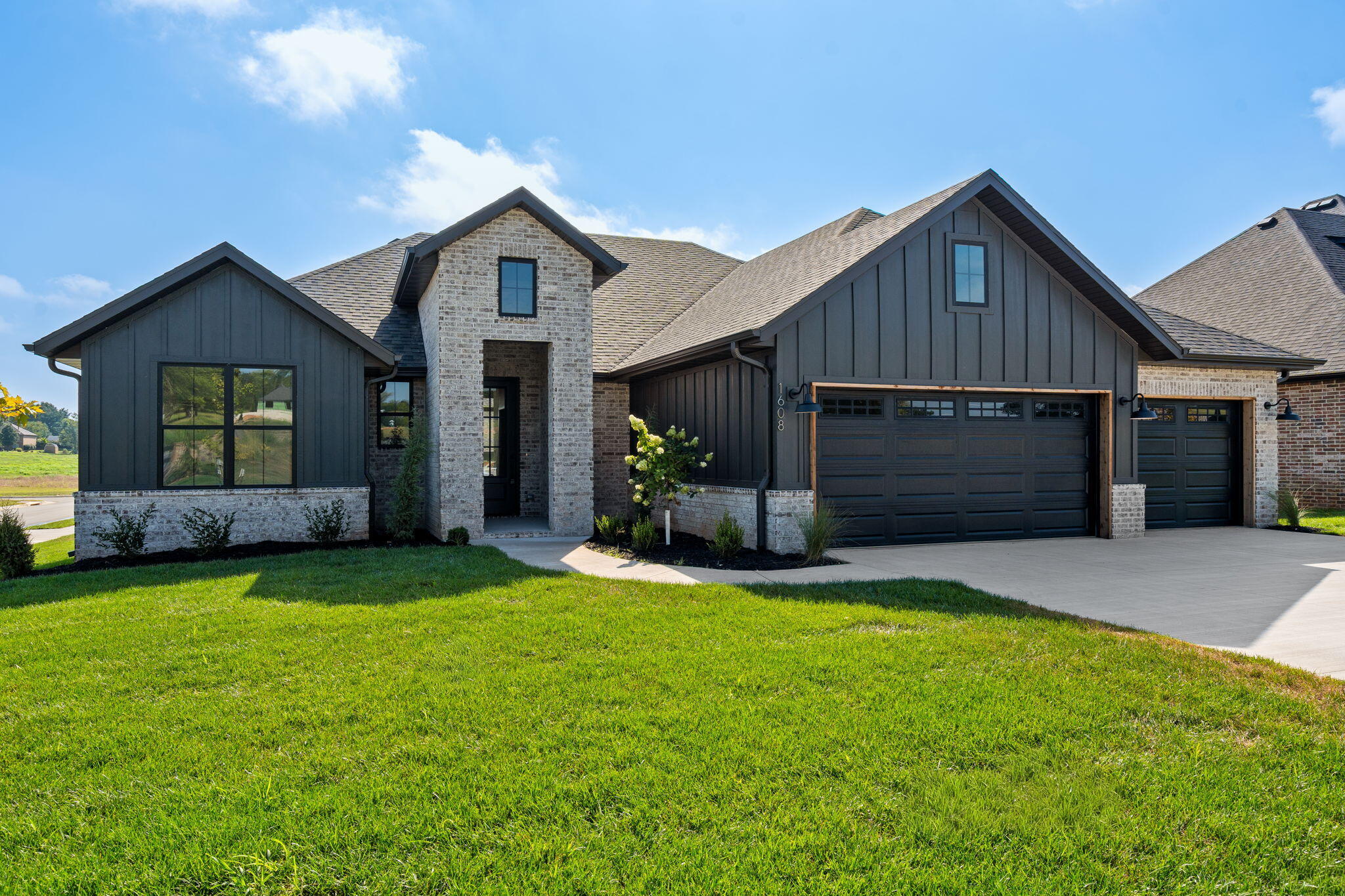 1608 South Pinecone Path Property Photo 4