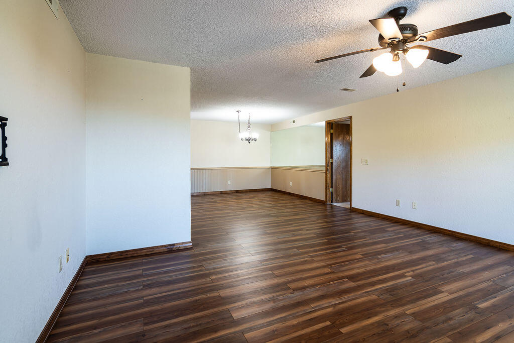 150 Sunken Forest Drive 10-242 Property Photo 12
