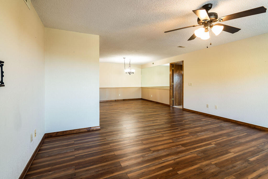 150 Sunken Forest Drive 10-242 Property Photo 18
