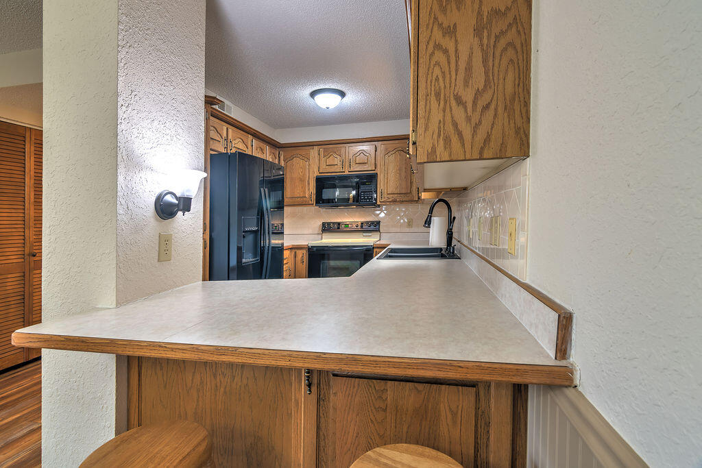 150 Sunken Forest Drive 10-242 Property Photo 24