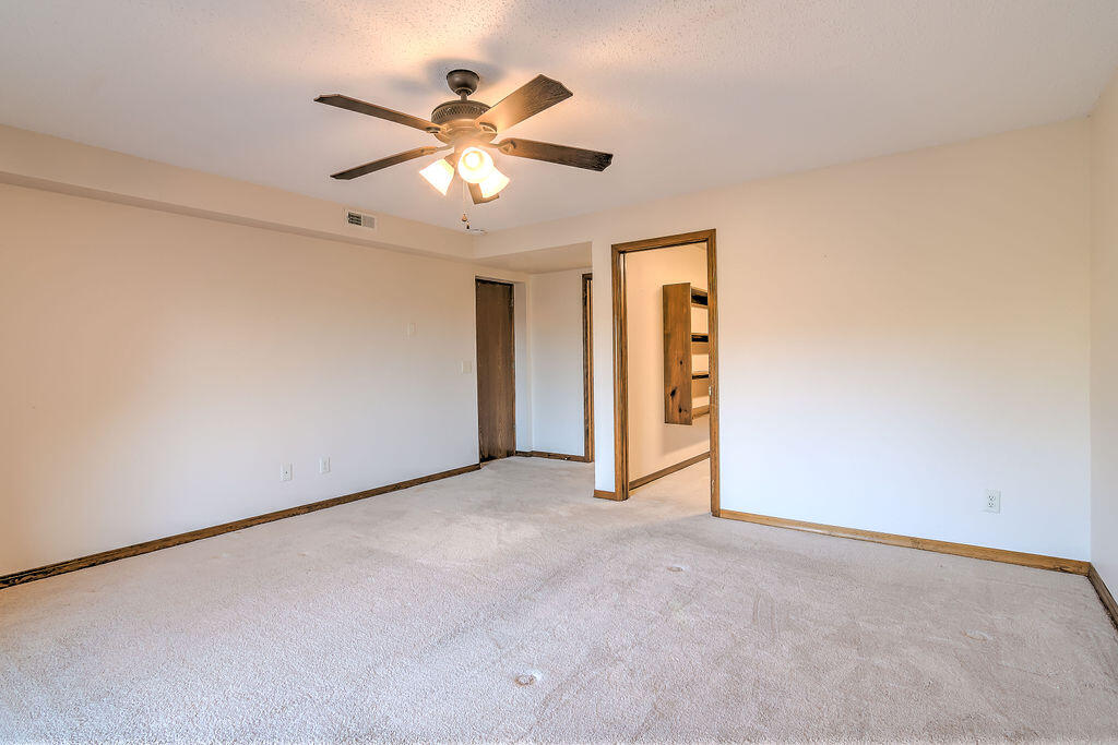 150 Sunken Forest Drive 10-242 Property Photo 32