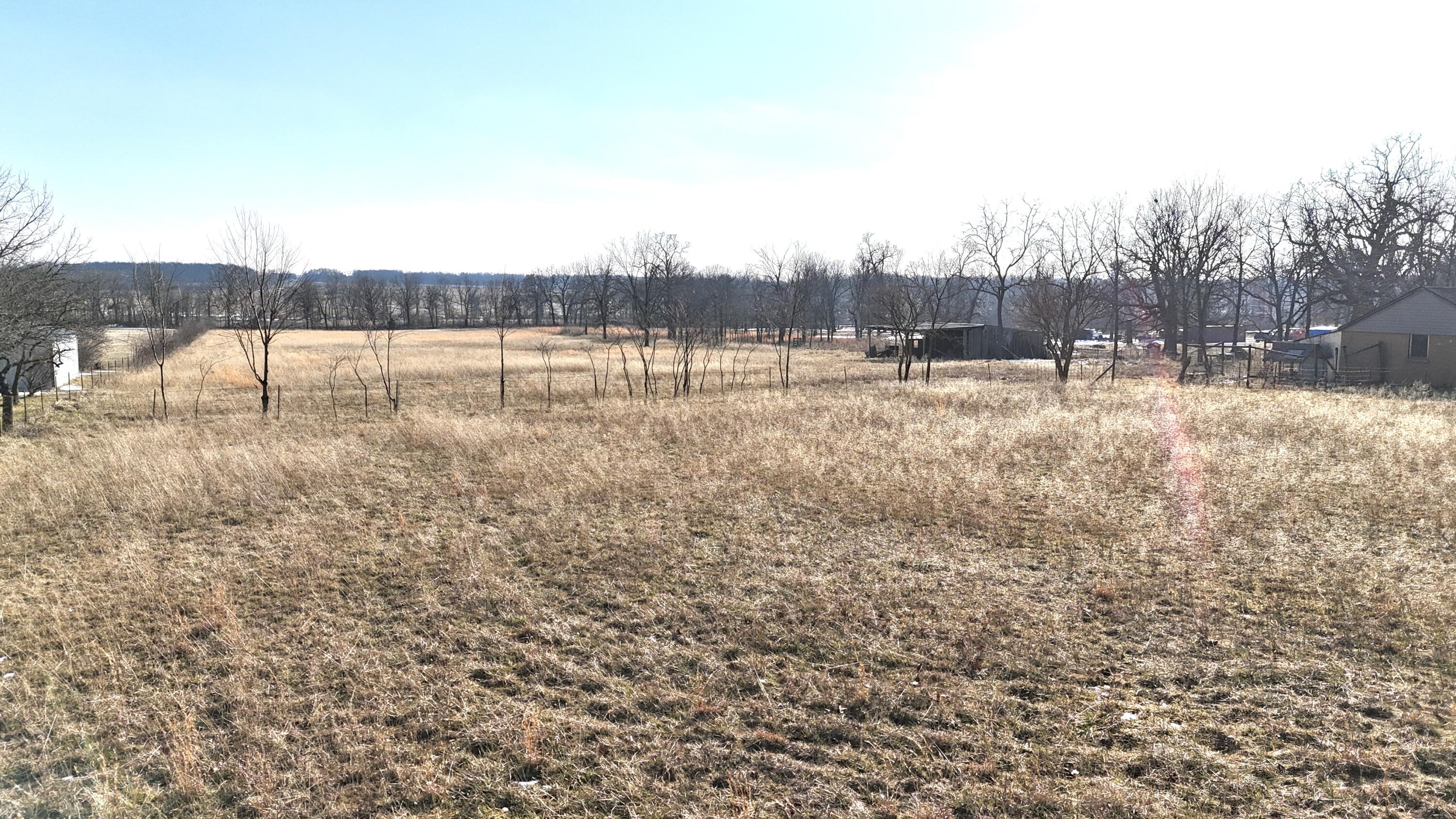 10343 Farm Road 2000 Property Photo 15