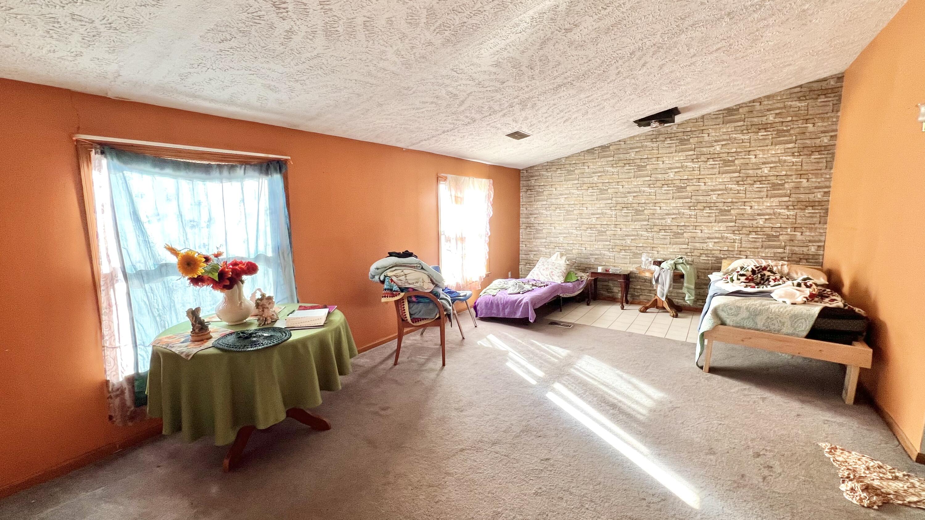 10343 Farm Road 2000 Property Photo 18