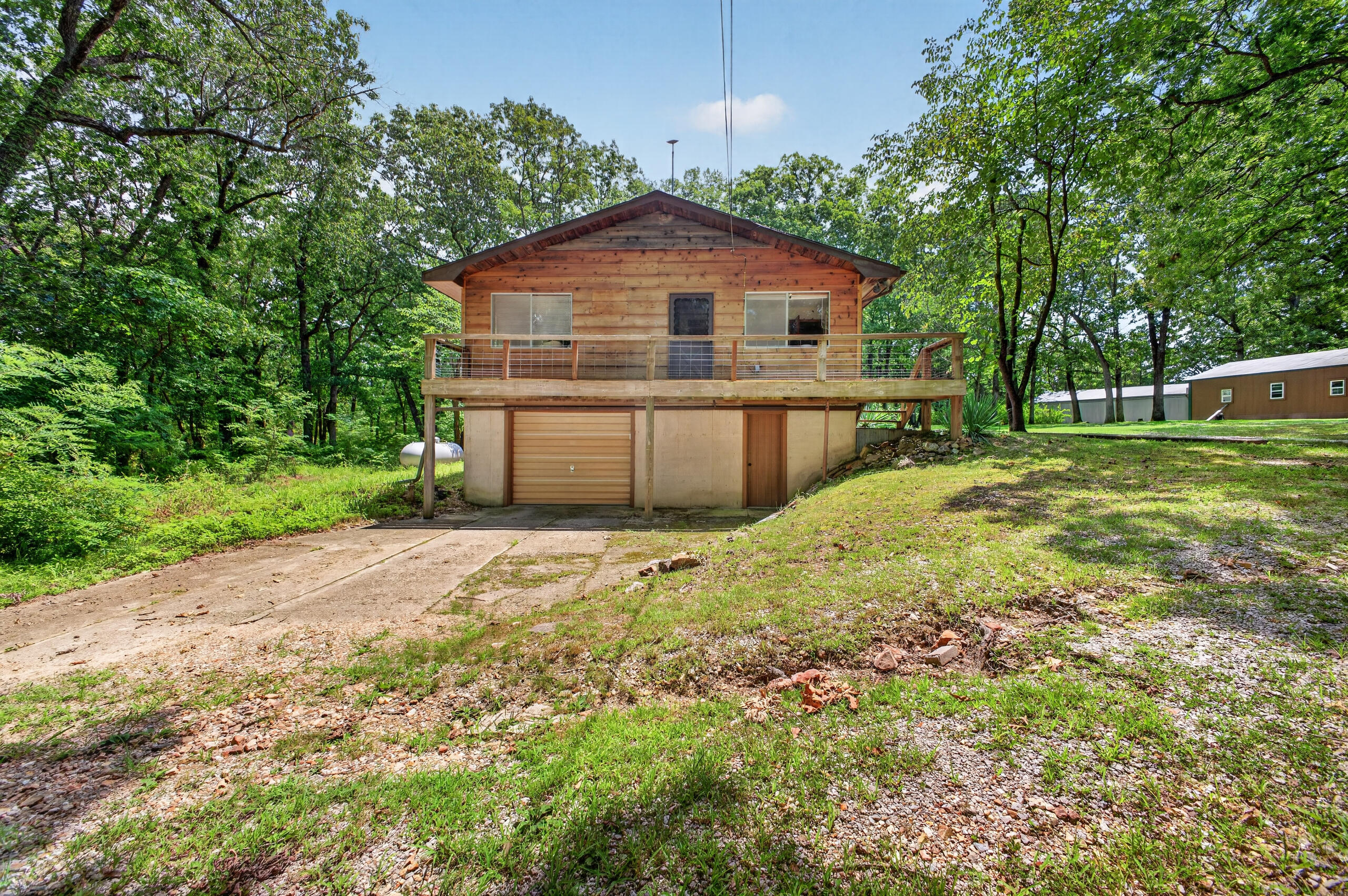 411 Moon Valley Road Property Photo 6