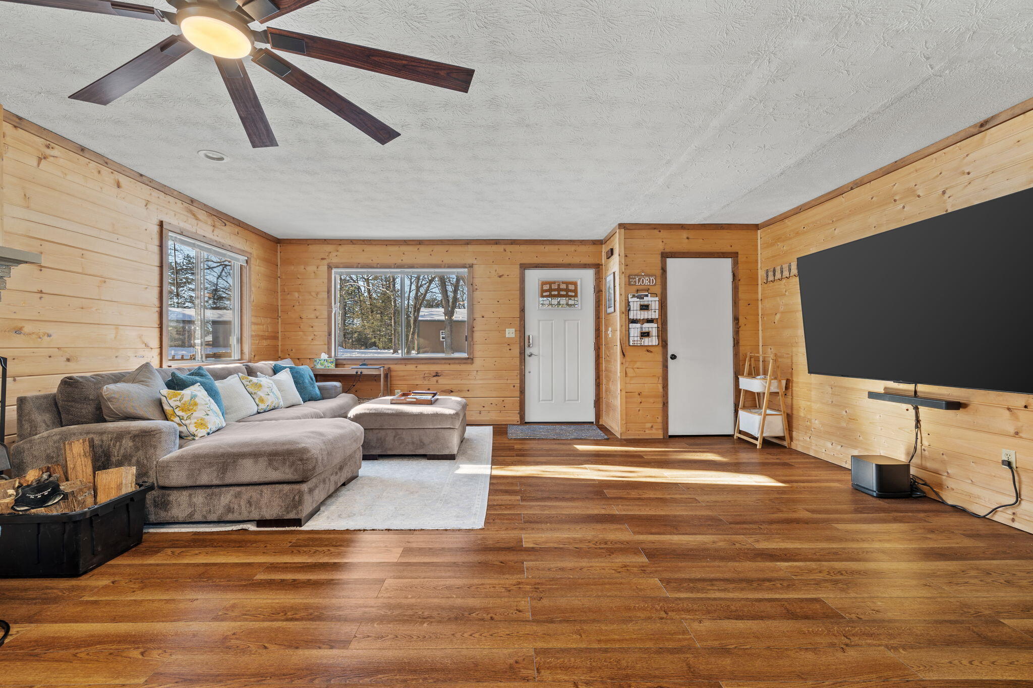 411 Moon Valley Road Property Photo 10