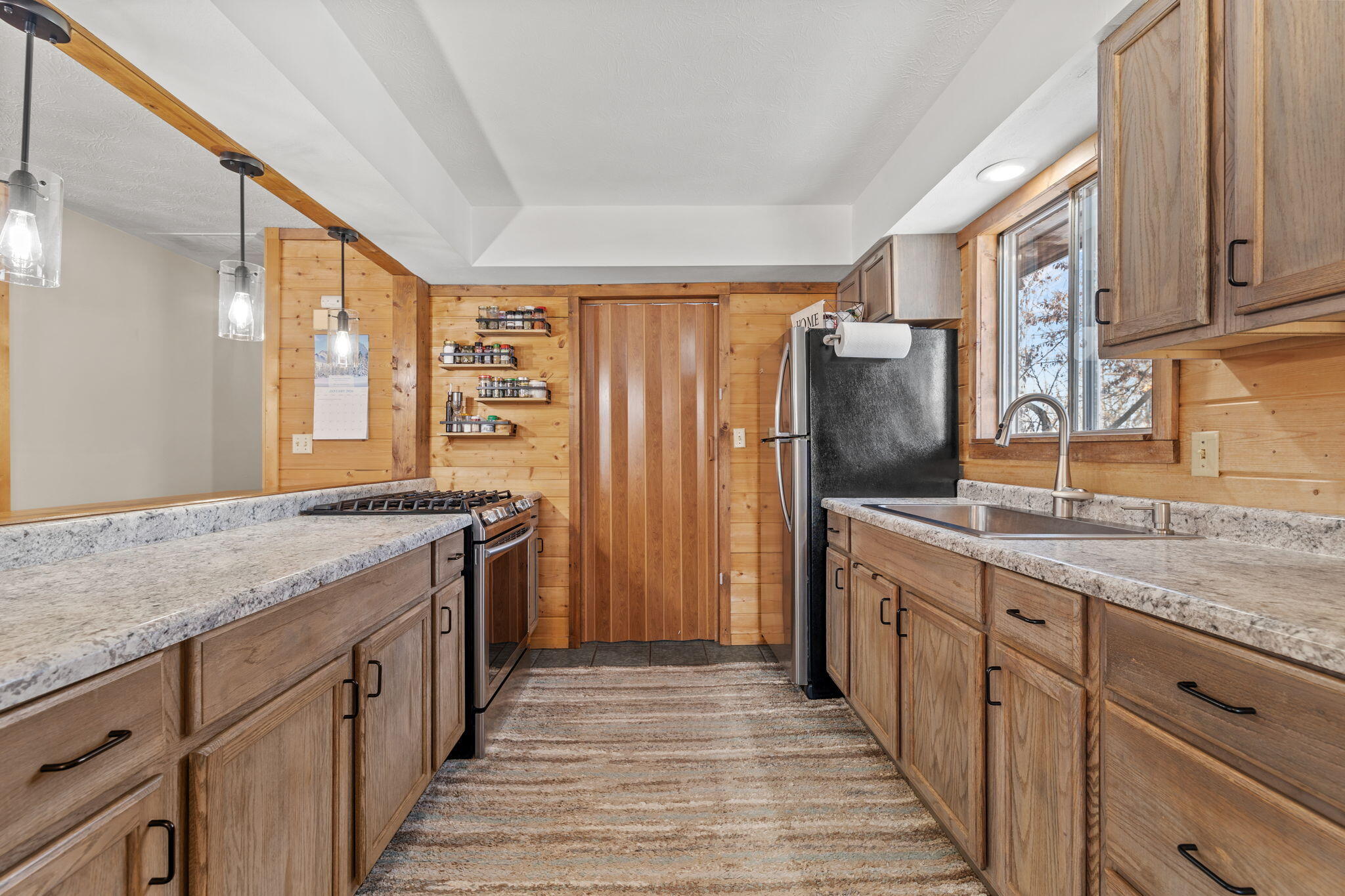 411 Moon Valley Road Property Photo 14