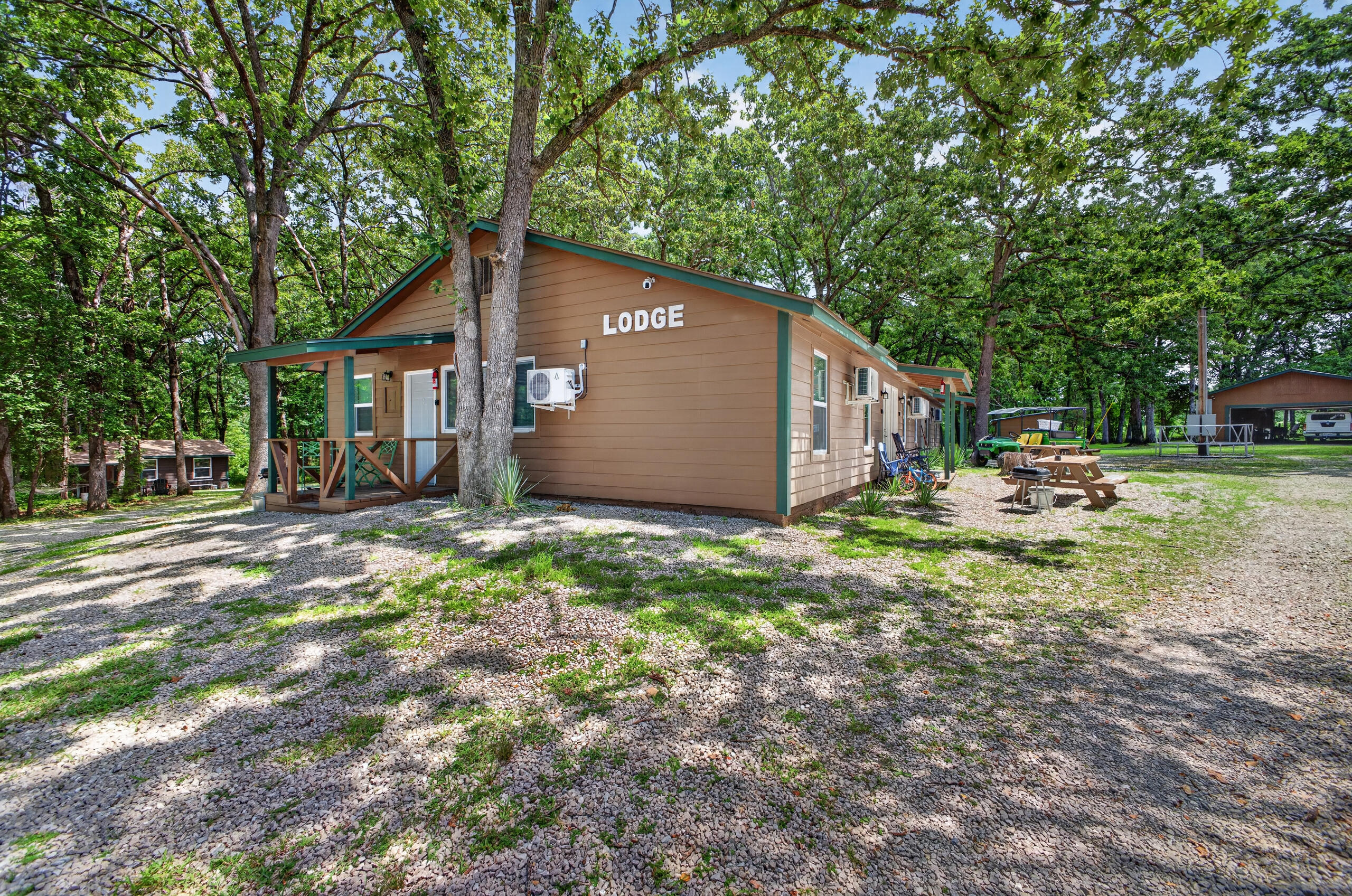 411 Moon Valley Road Property Photo 37