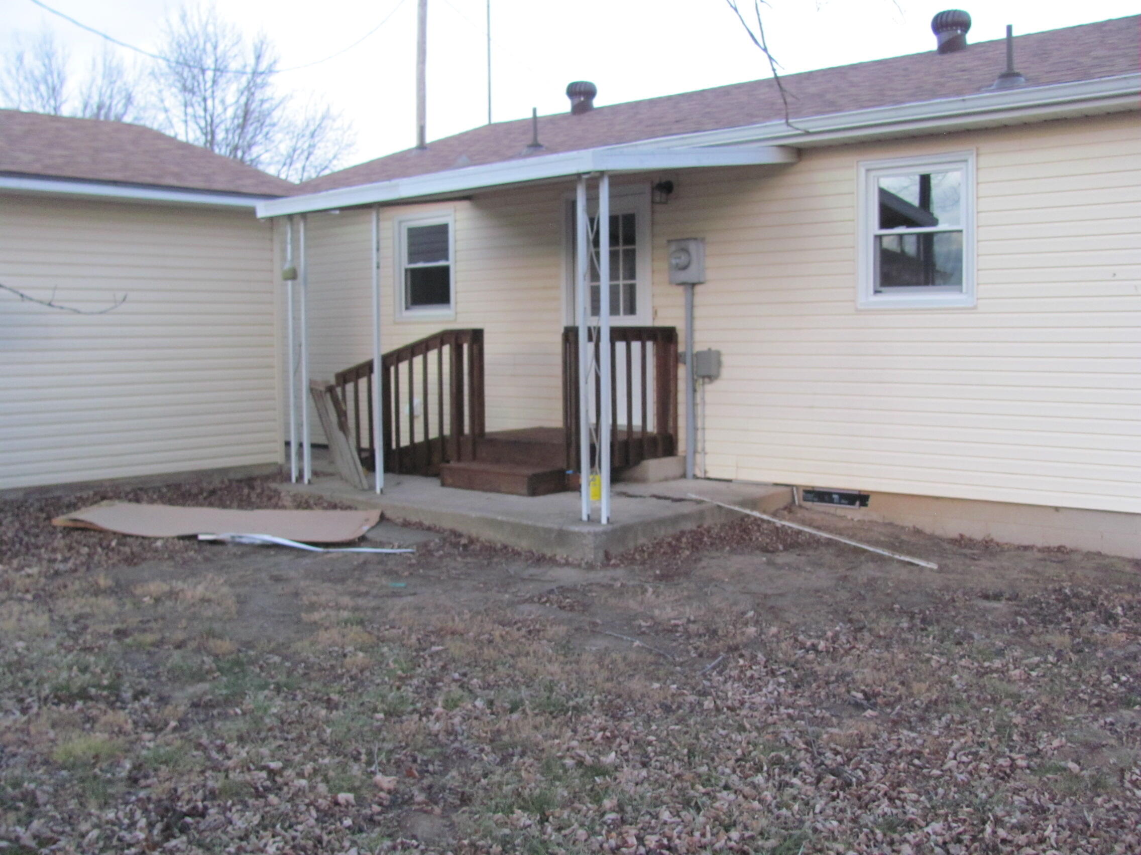 665 North Lemmon Avenue Property Photo 3