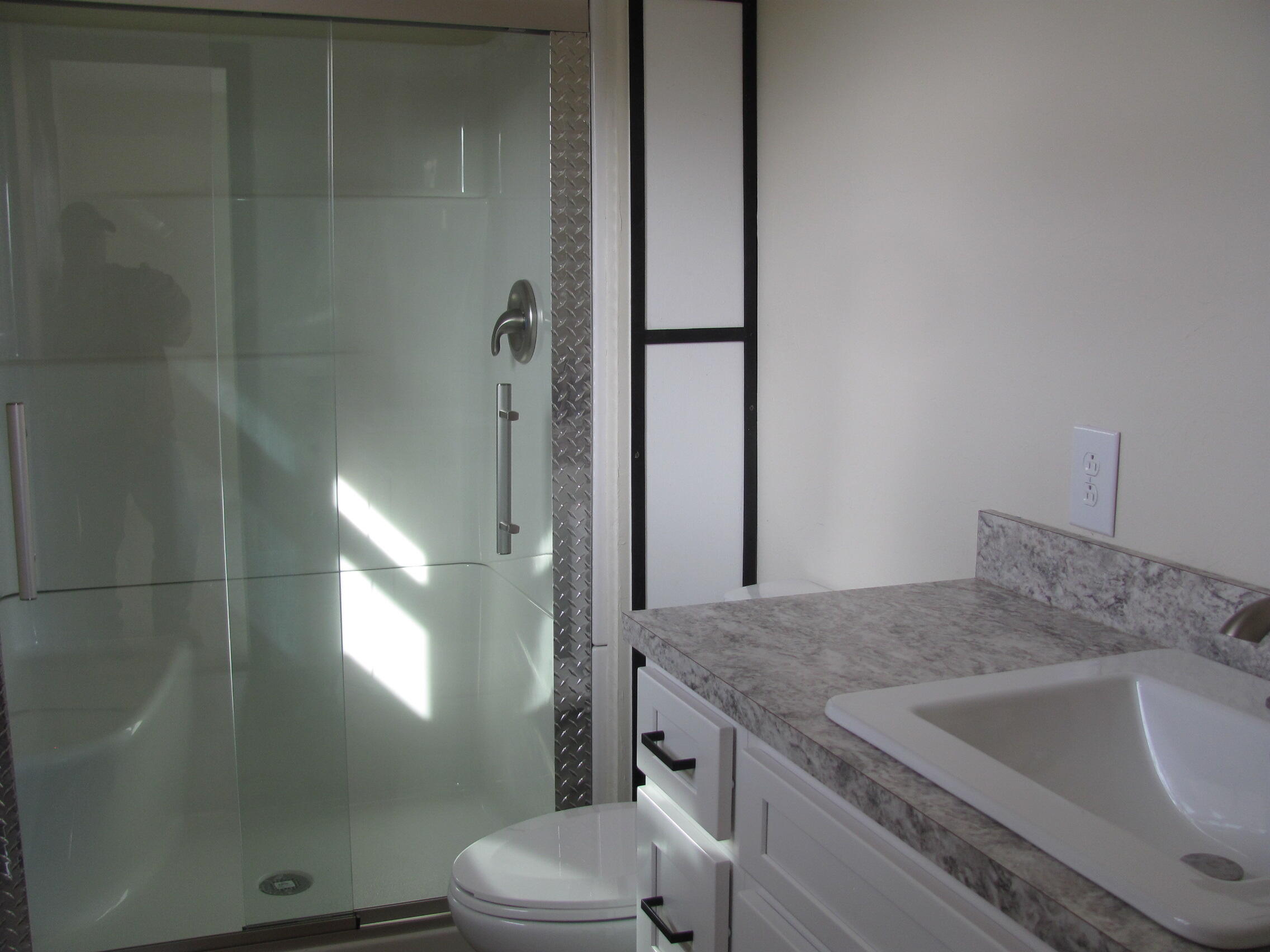 665 North Lemmon Avenue Property Photo 16