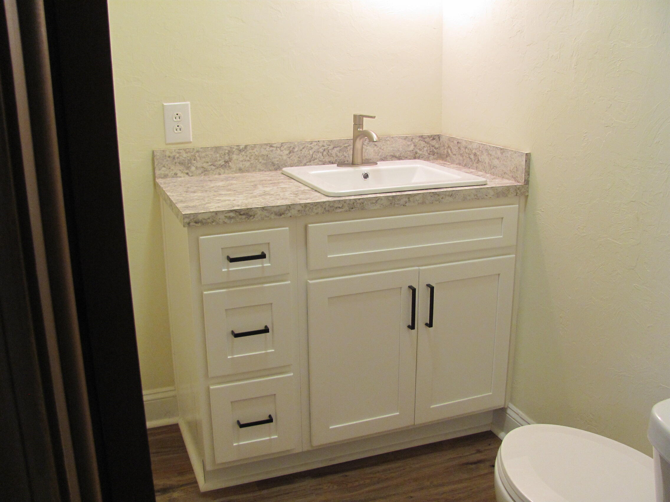 665 North Lemmon Avenue Property Photo 19