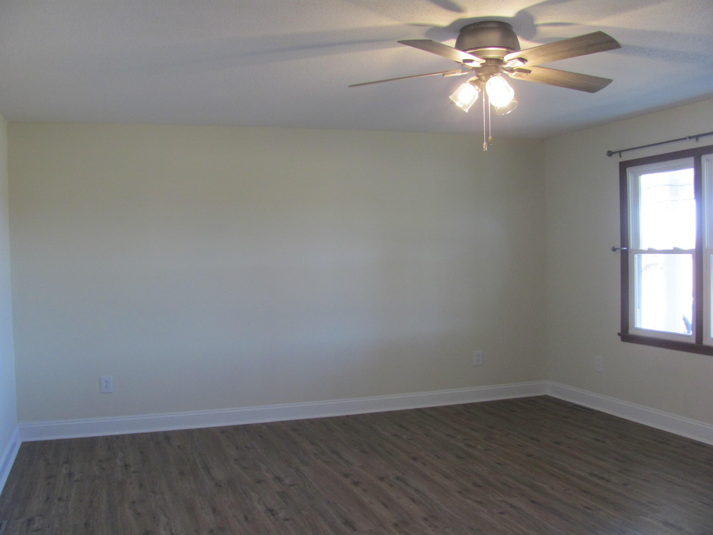 665 North Lemmon Avenue Property Photo 21
