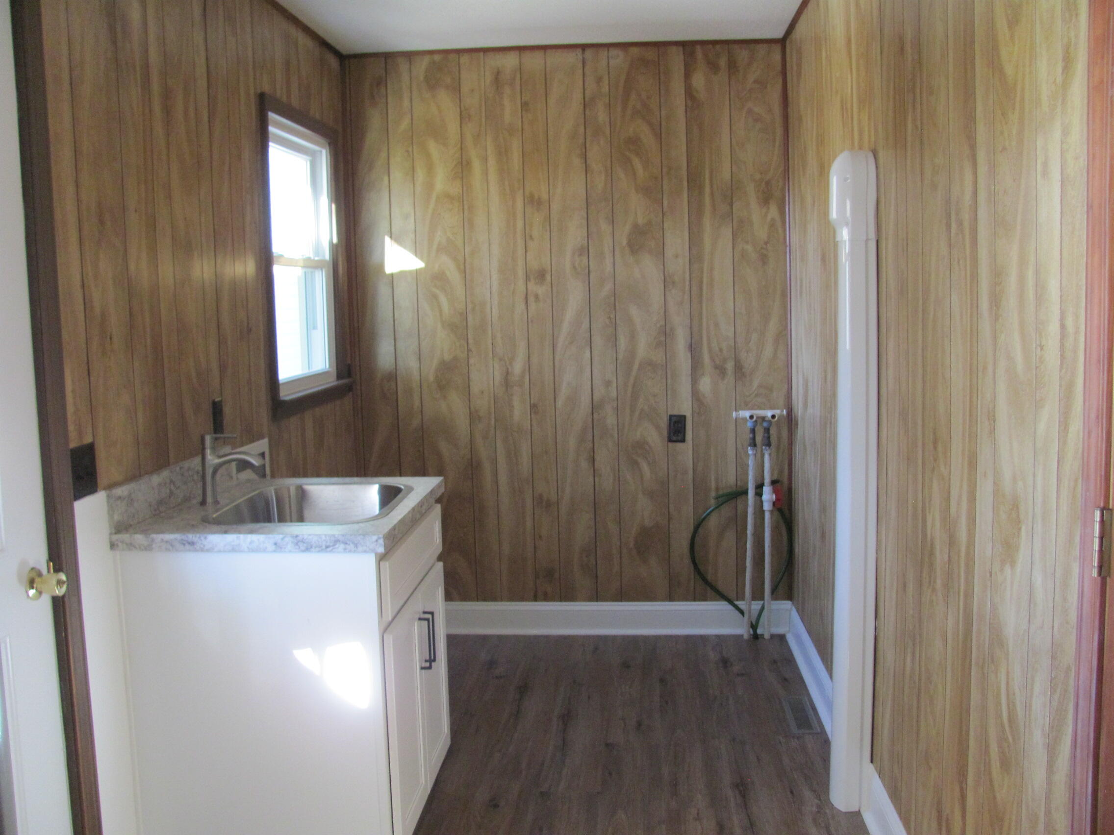 665 North Lemmon Avenue Property Photo 31