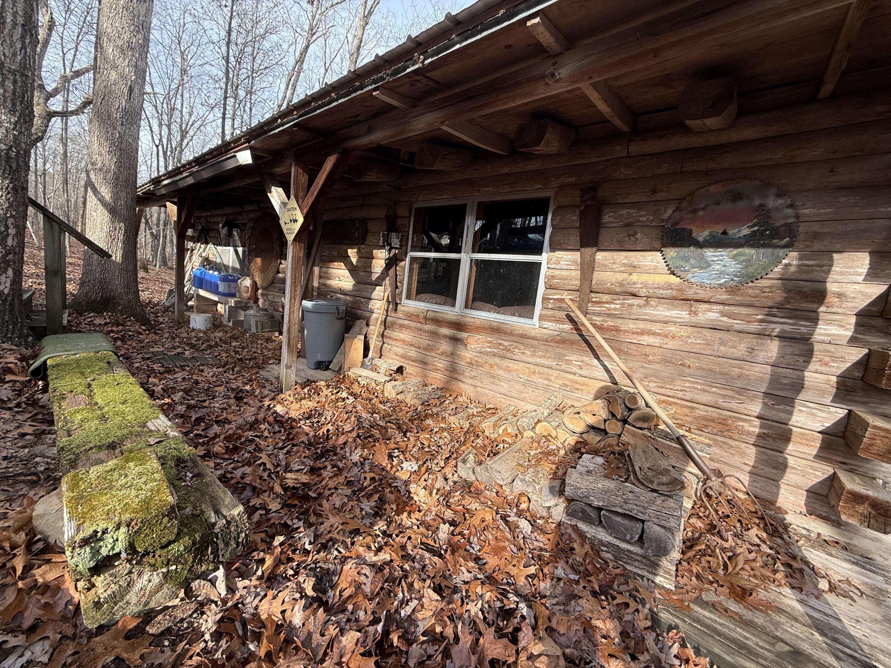 000 Private Road 422-17 Property Photo 16