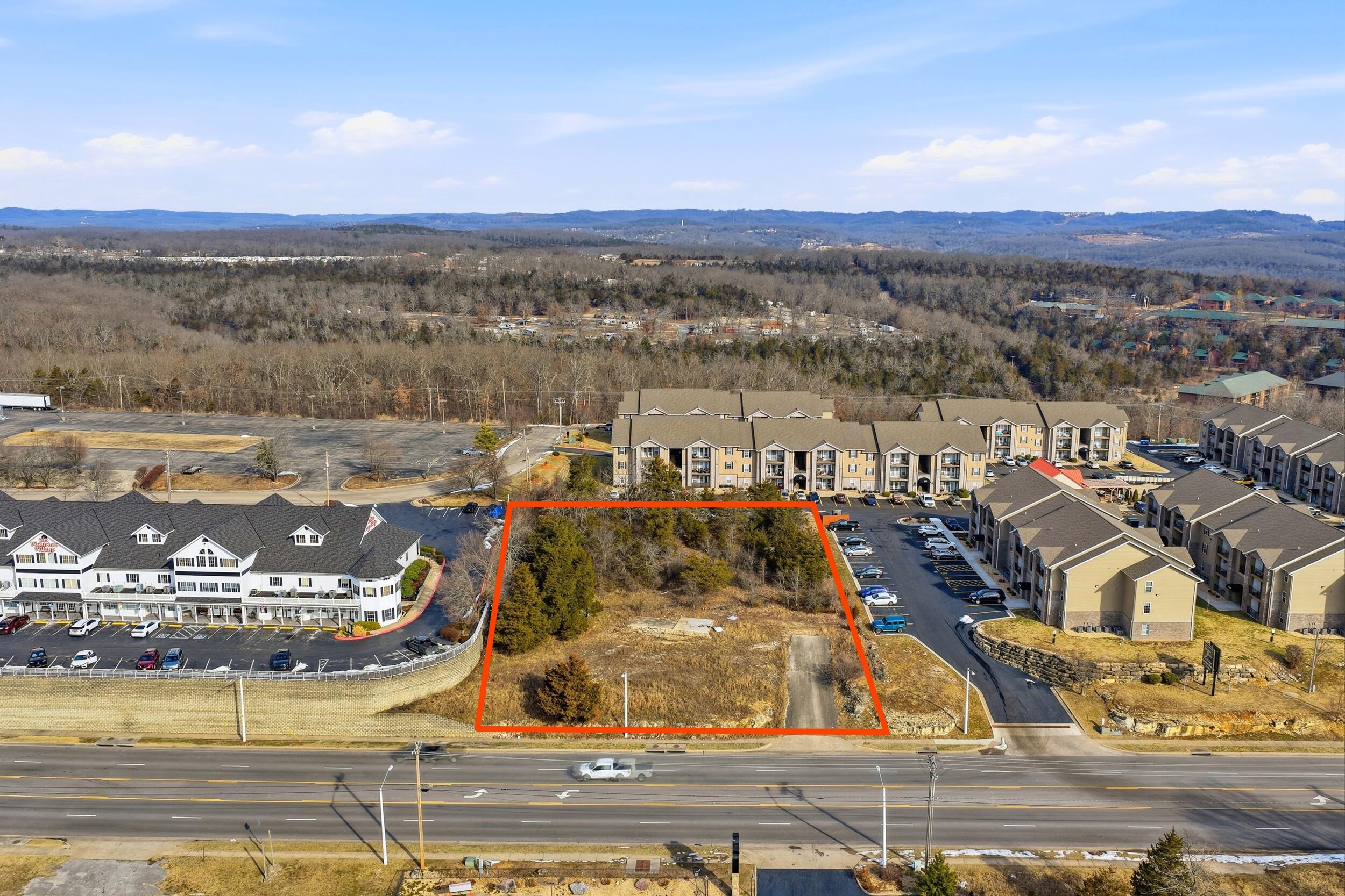 2924 Shepherd Of The Hills Expwy Property Photo 2