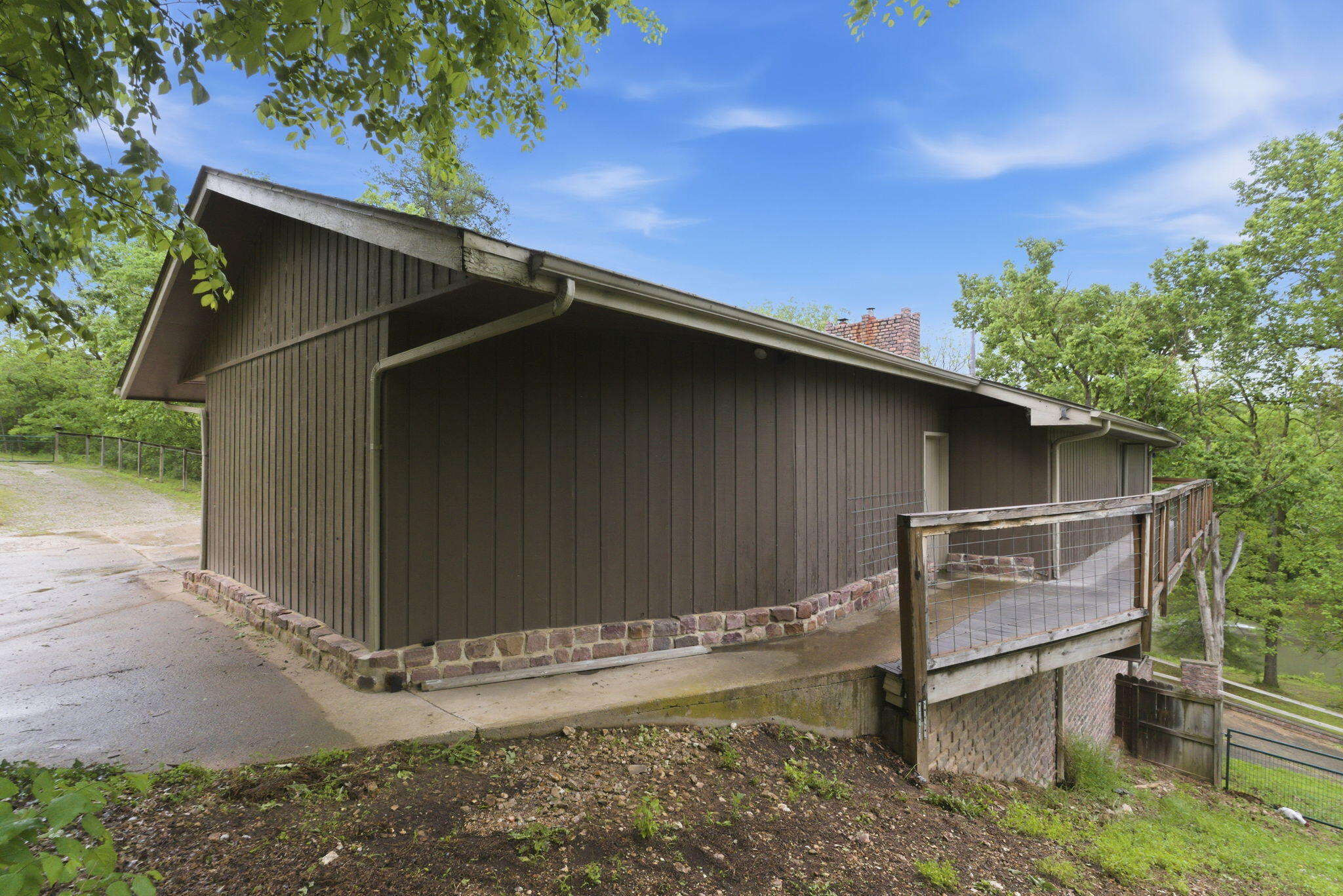 23 Sweetwater Lane Property Photo 8
