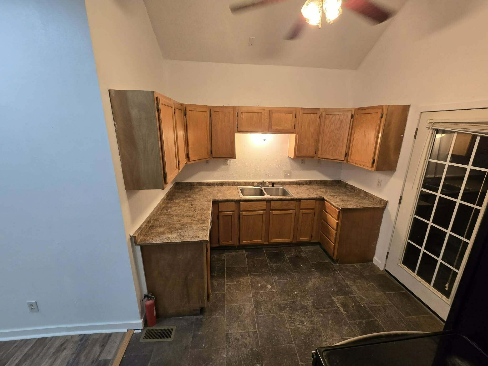 604 North Center Street Property Photo 13