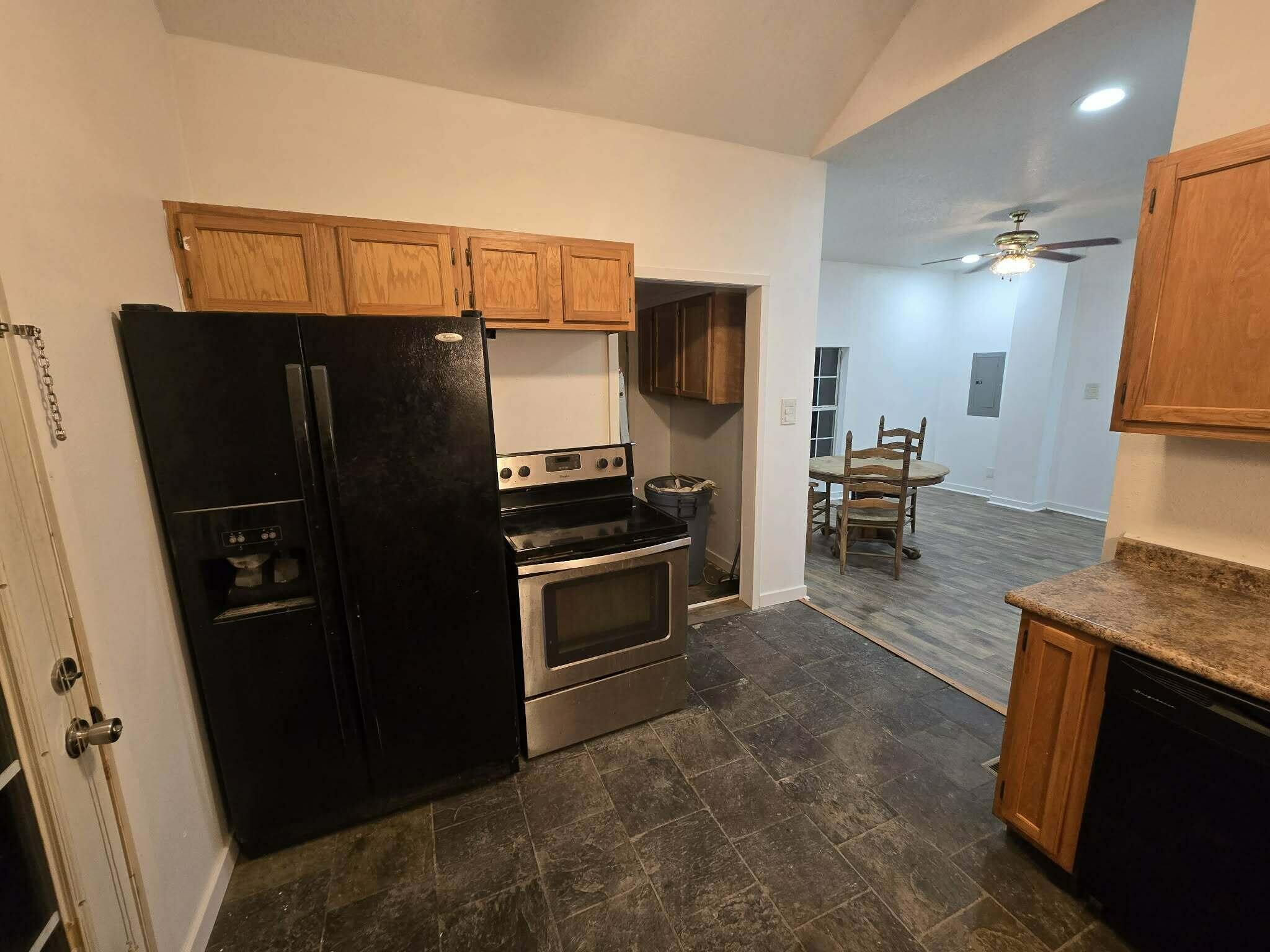 604 North Center Street Property Photo 16