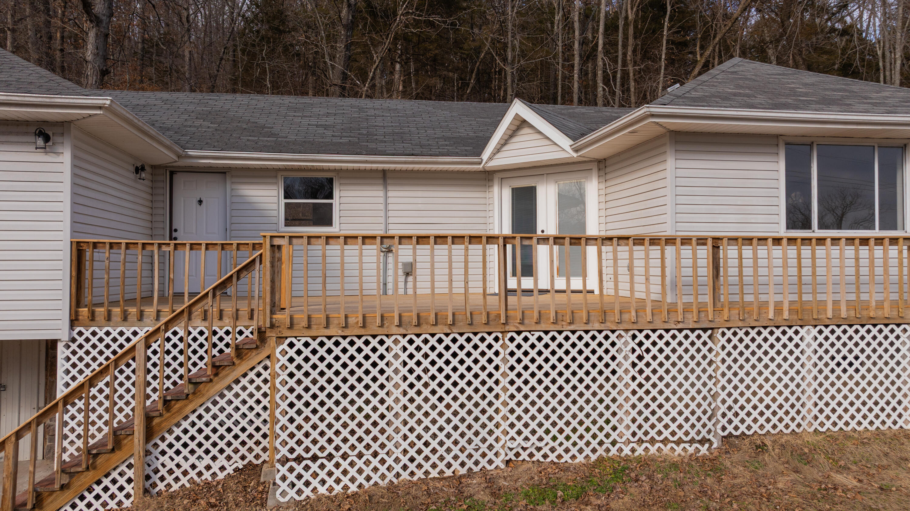 33120 State Highway 413 Property Photo 1