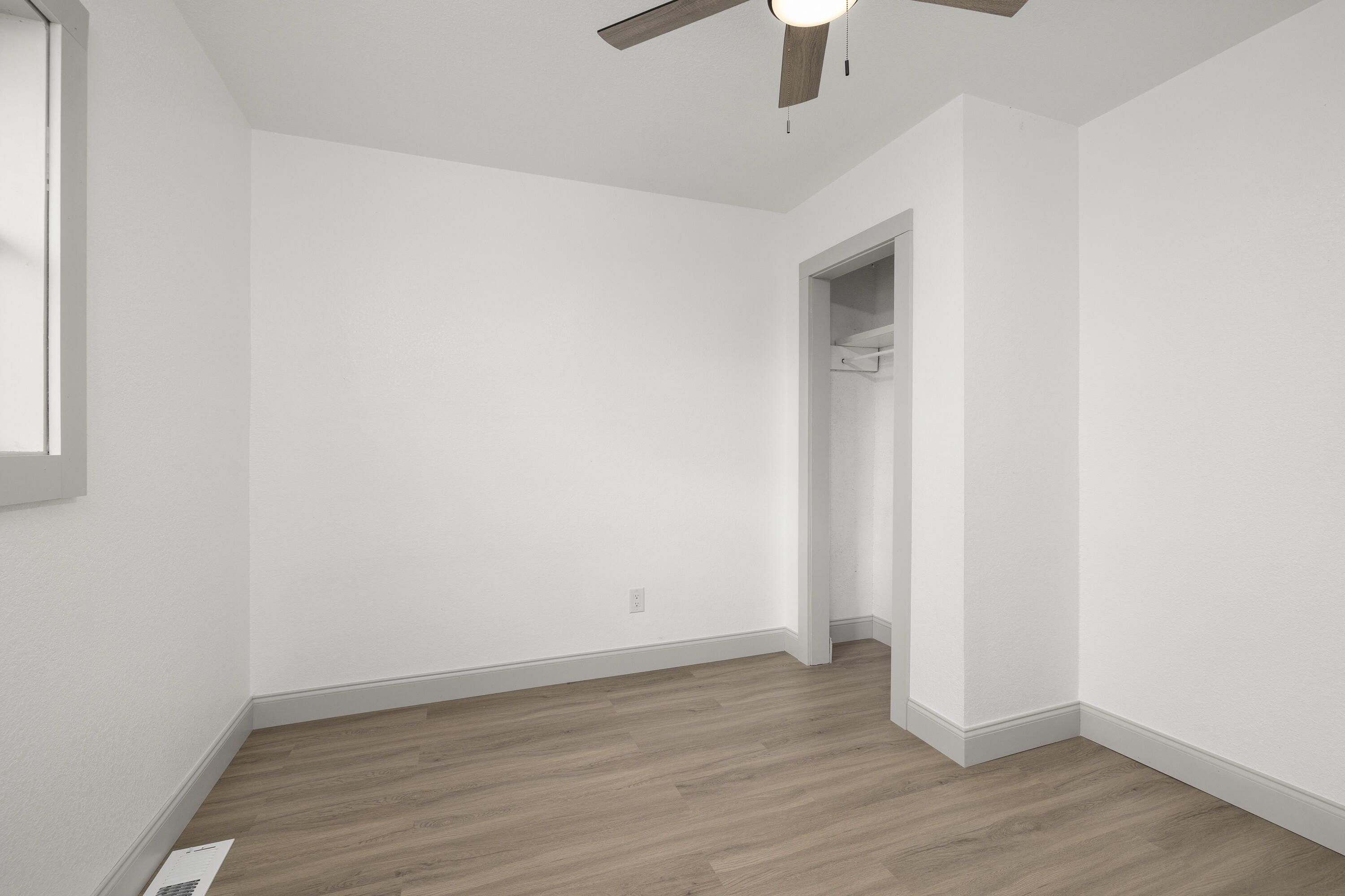 33120 State Highway 413 Property Photo 18