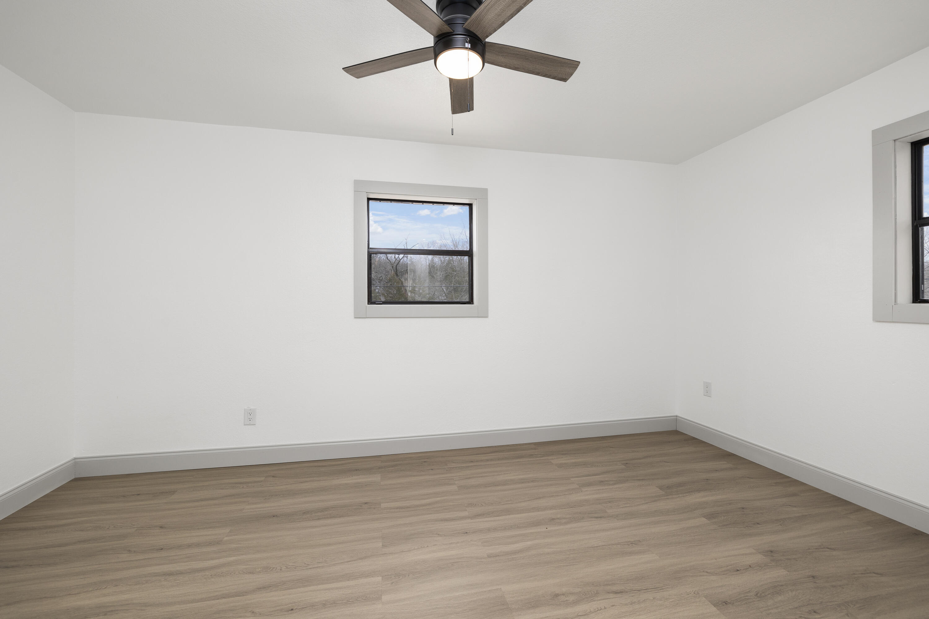 33120 State Highway 413 Property Photo 19