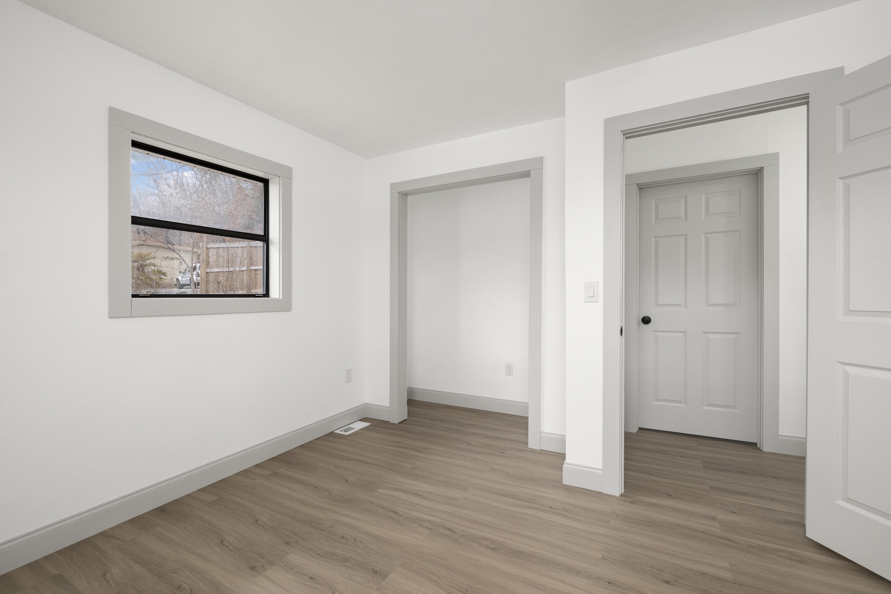 33120 State Highway 413 Property Photo 20