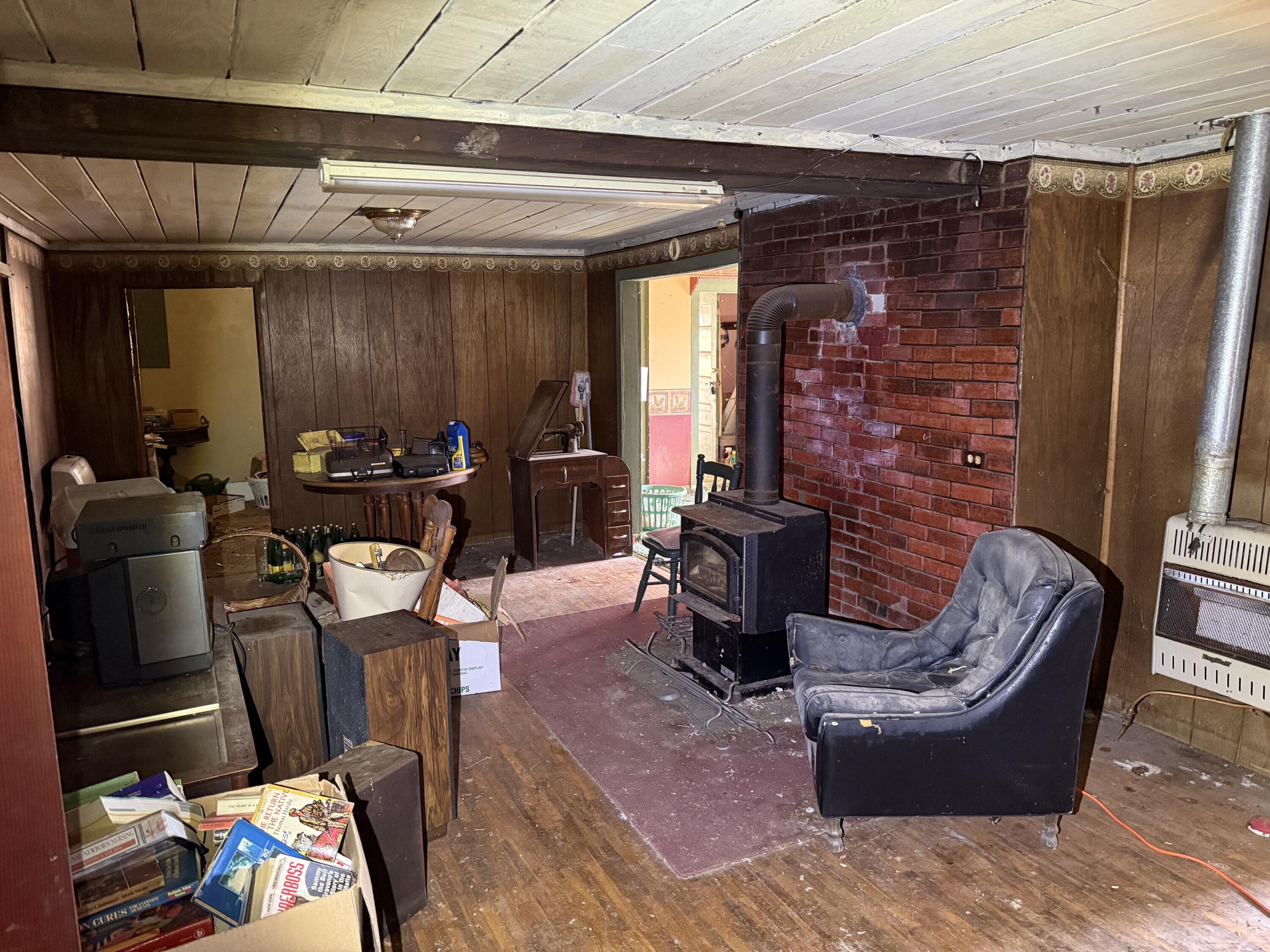1677 Glad Hill Road Property Photo 8