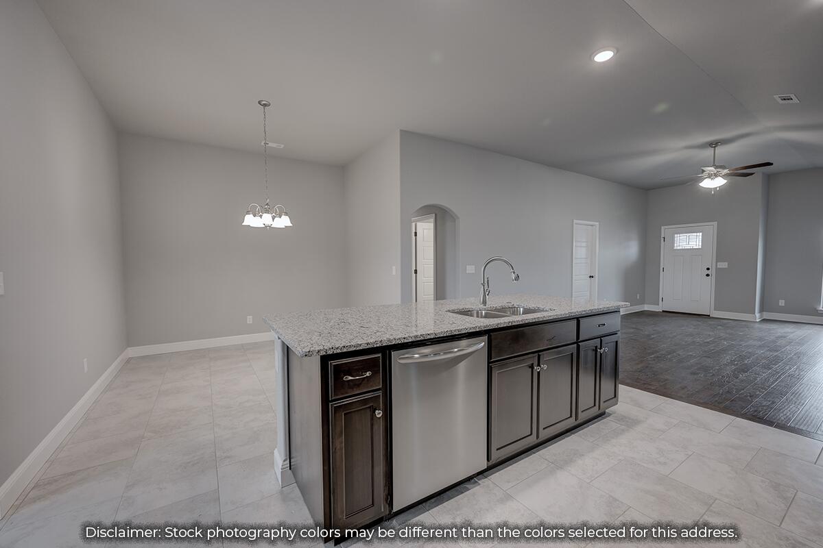 900 Aberdeen Avenue Property Photo 10