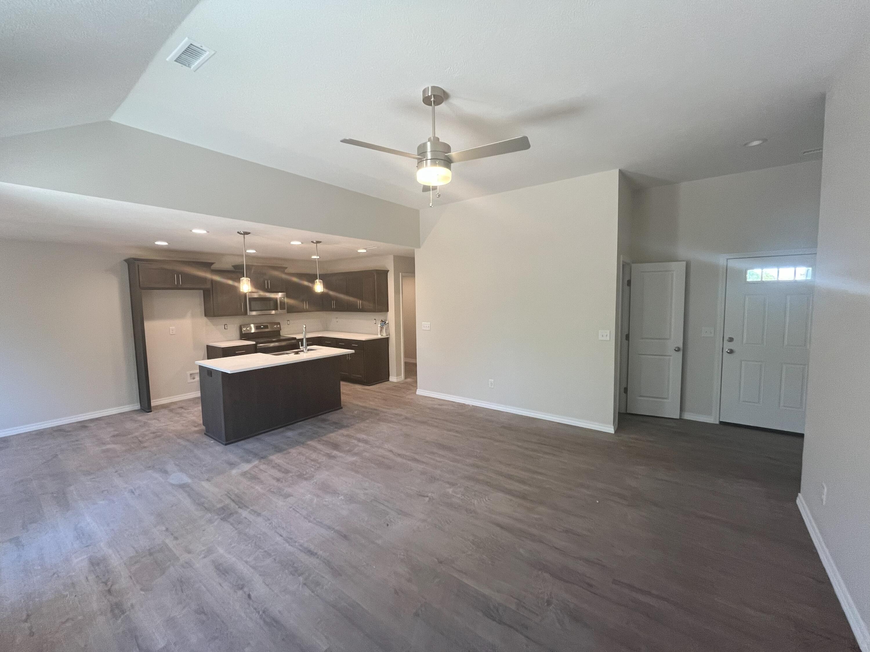 4377 West Skyler Drive Property Photo 3