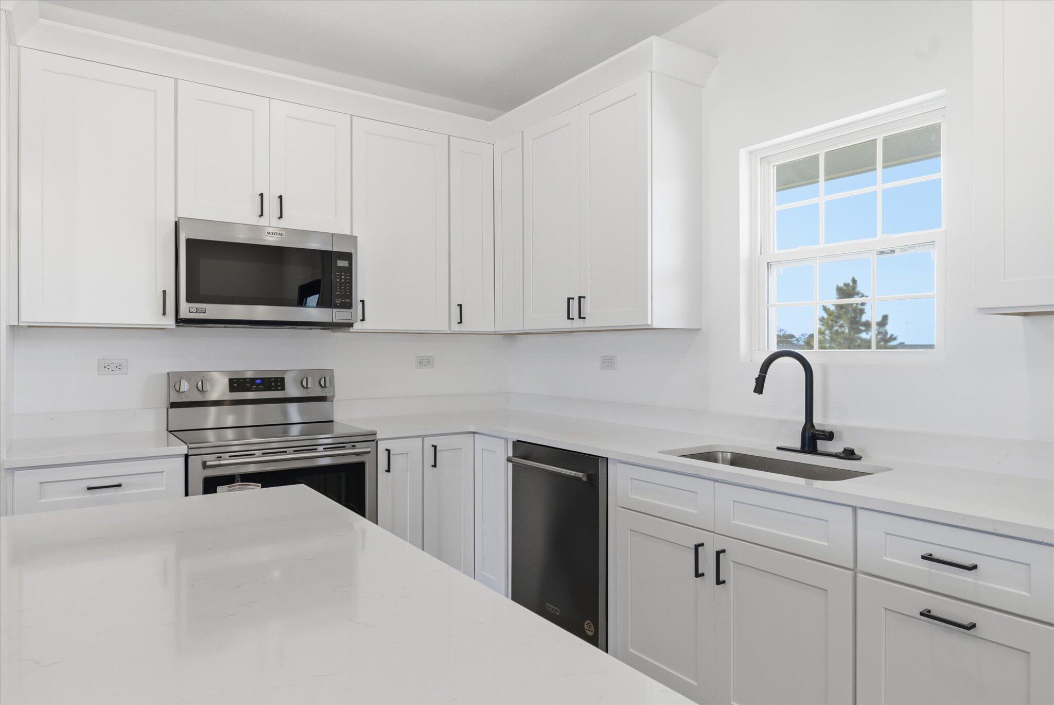2707 Mayfield Drive Property Photo 10