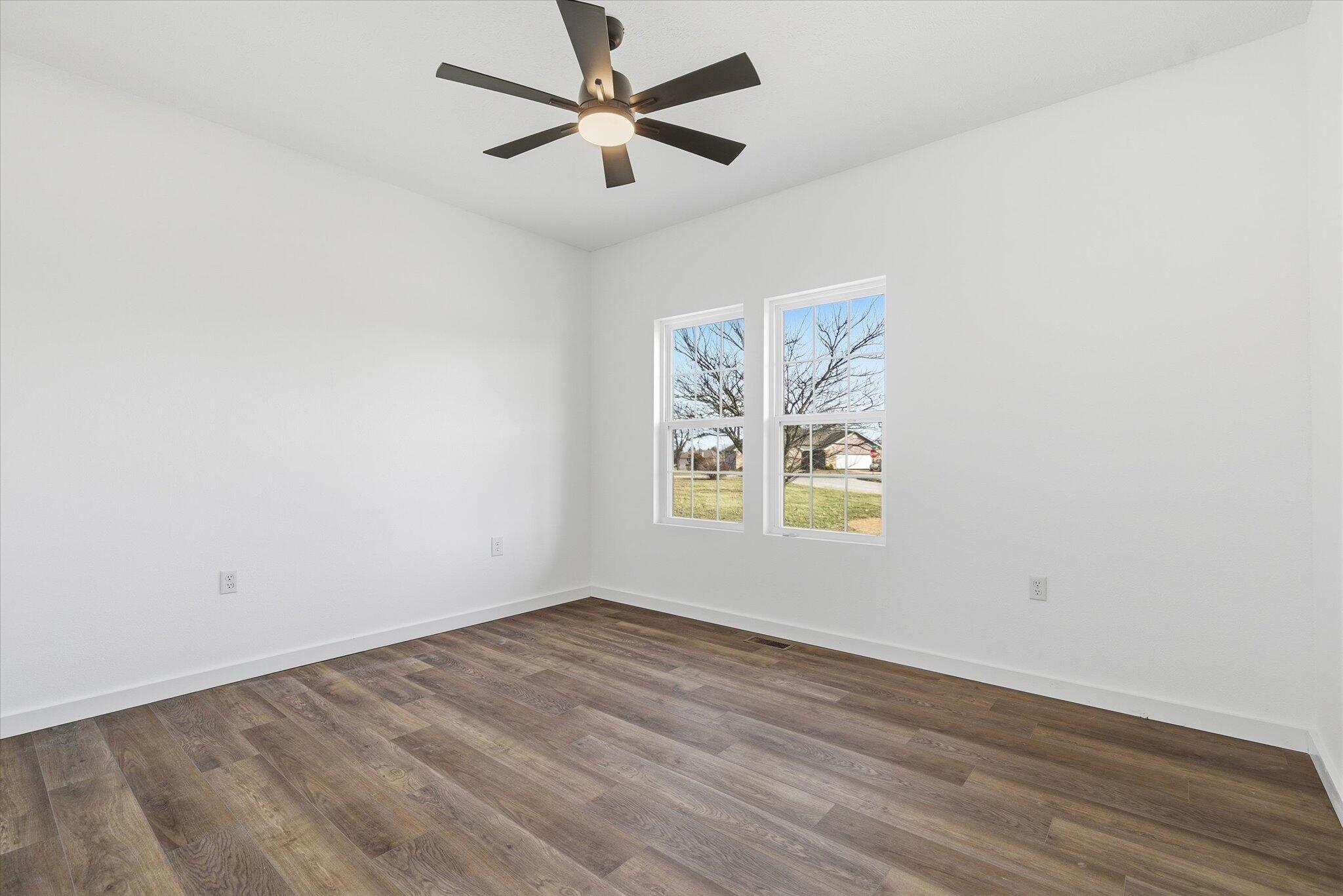 2707 Mayfield Drive Property Photo 22