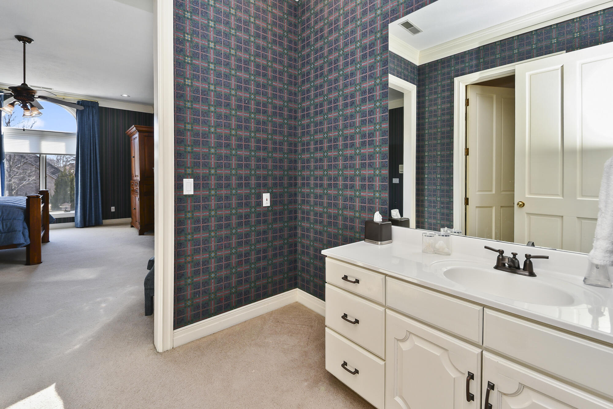 3935 East Eaglescliffe Drive Property Photo 41