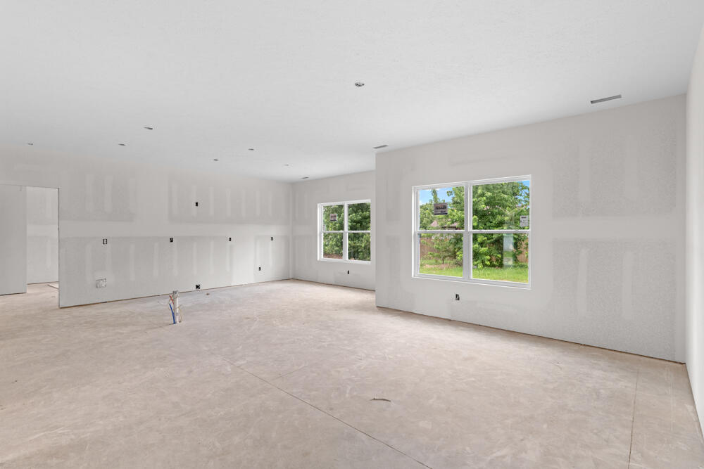 312 Sleepy Meadow Property Photo 4