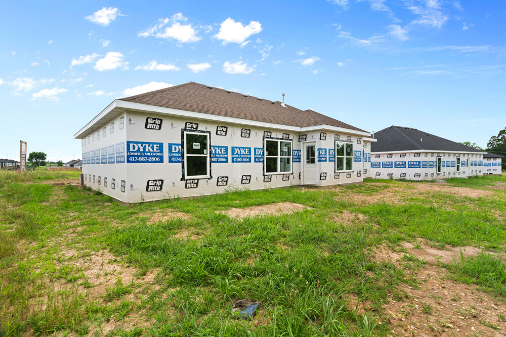 312 Sleepy Meadow Property Photo 18