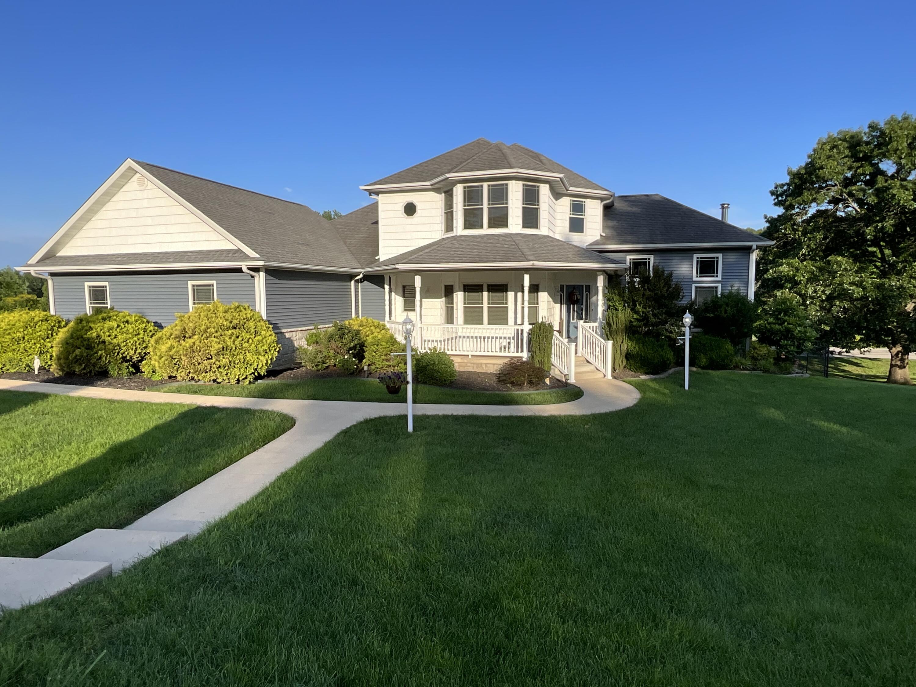 610 Oak Park Boulevard Property Photo 12