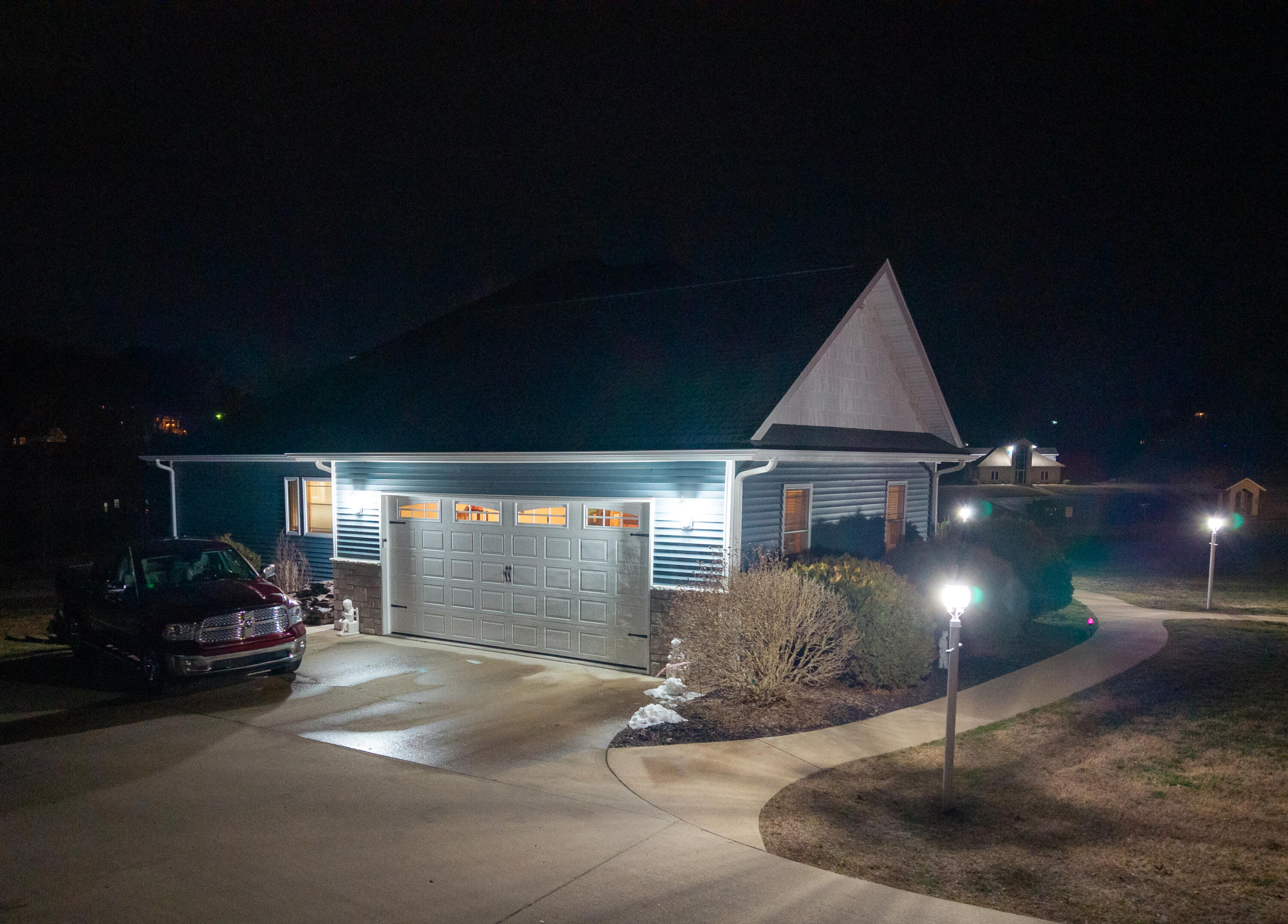 610 Oak Park Boulevard Property Photo 17