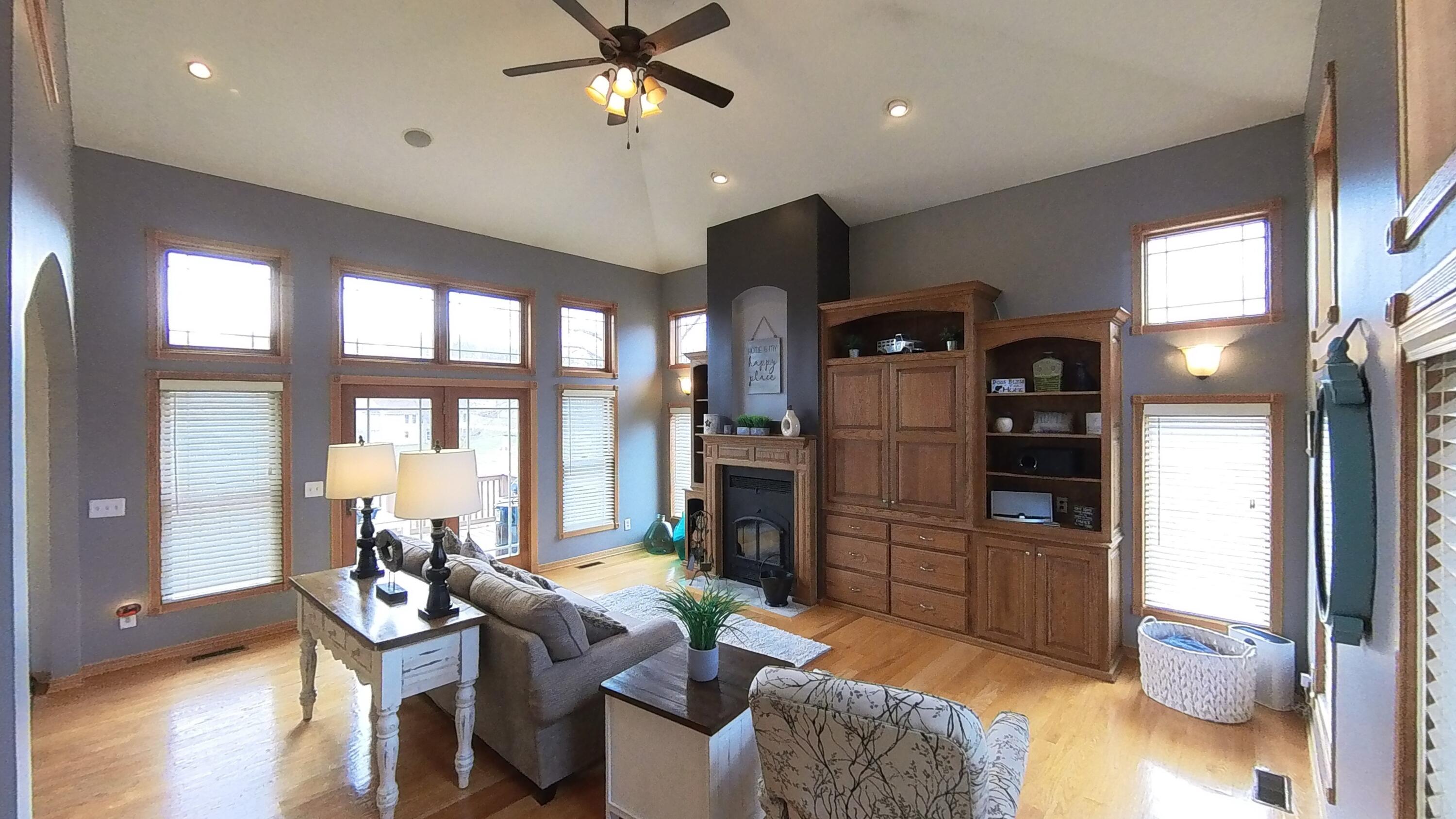 610 Oak Park Boulevard Property Photo 32
