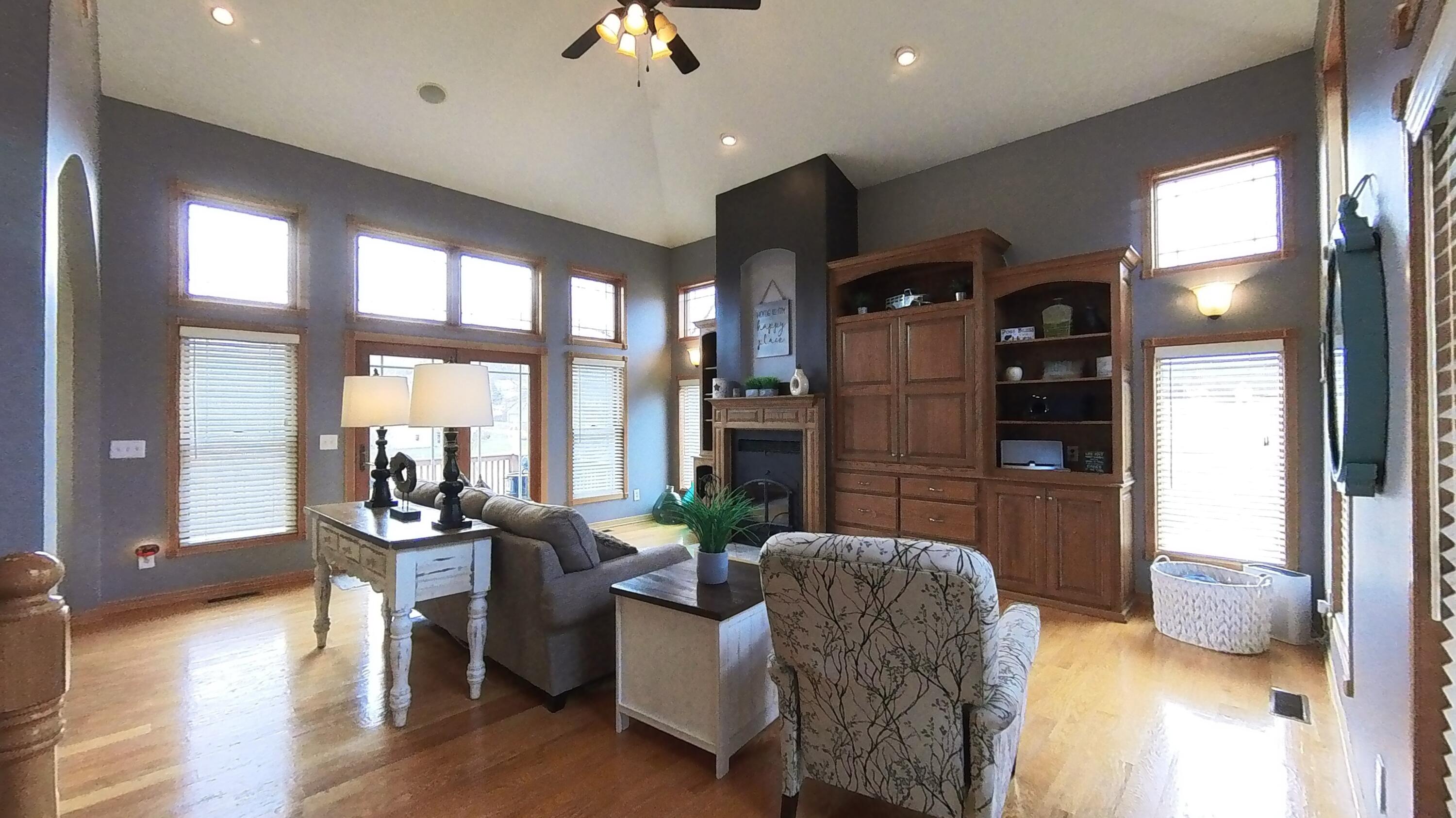 610 Oak Park Boulevard Property Photo 33