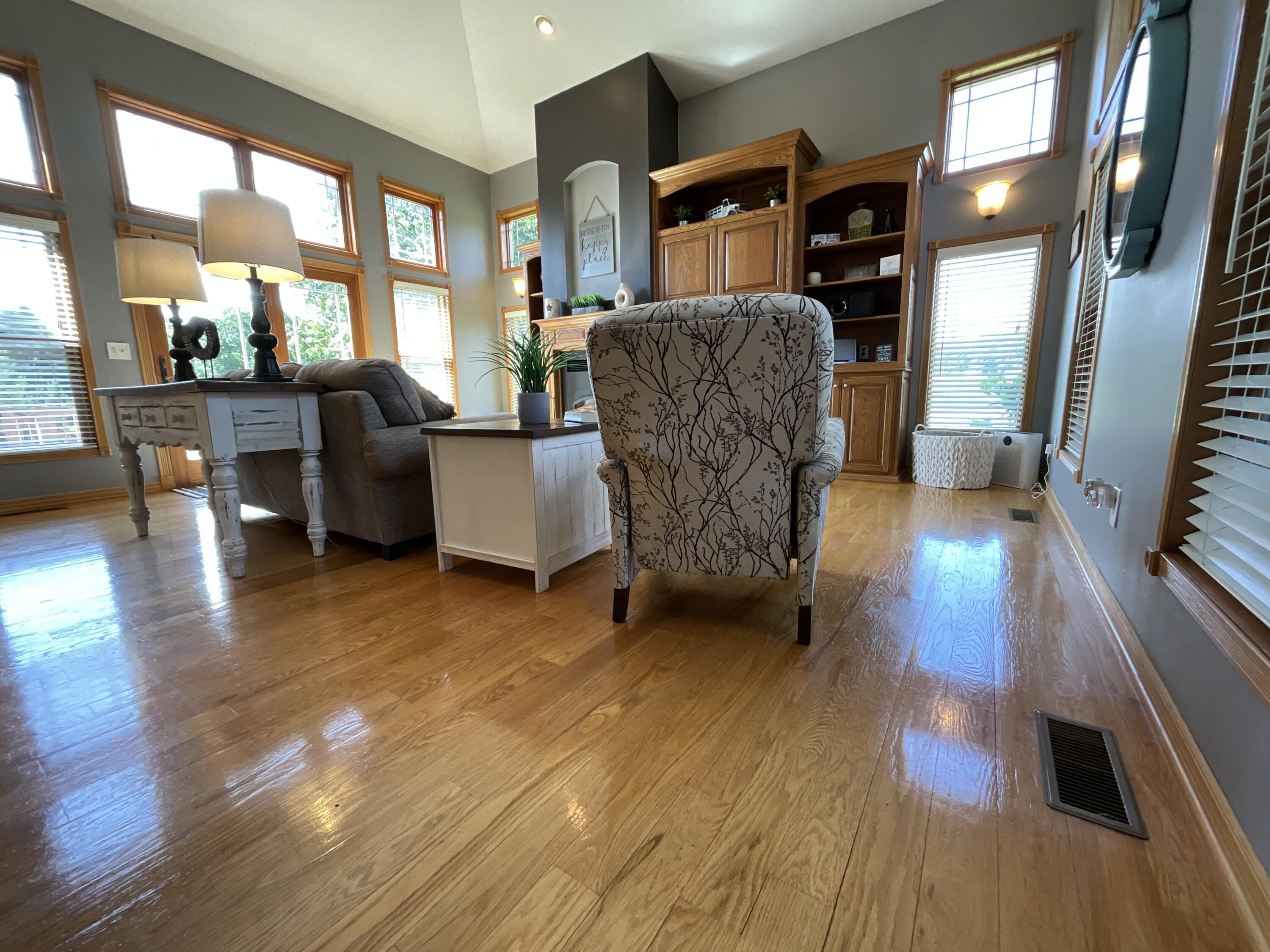 610 Oak Park Boulevard Property Photo 39