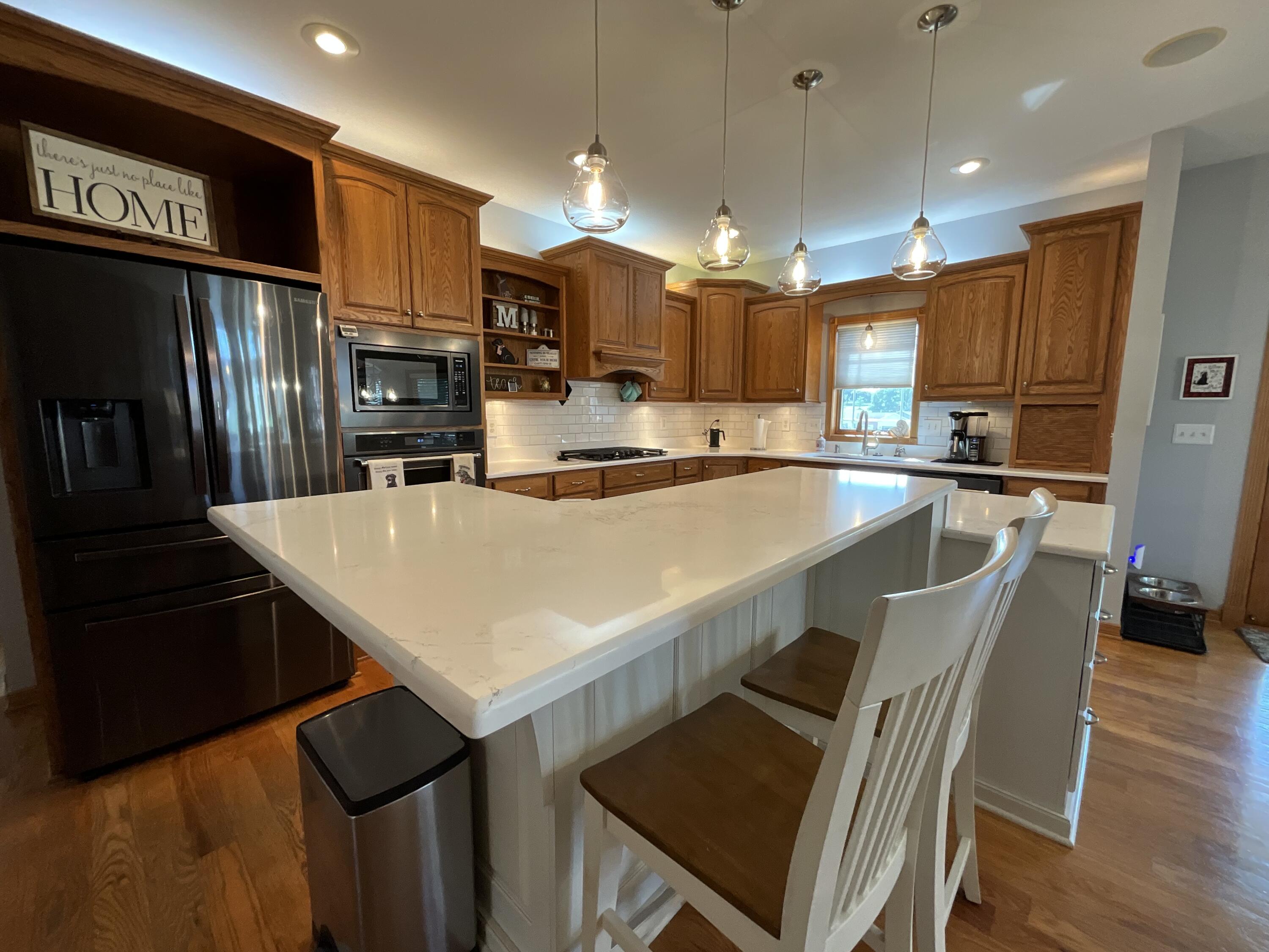 610 Oak Park Boulevard Property Photo 41