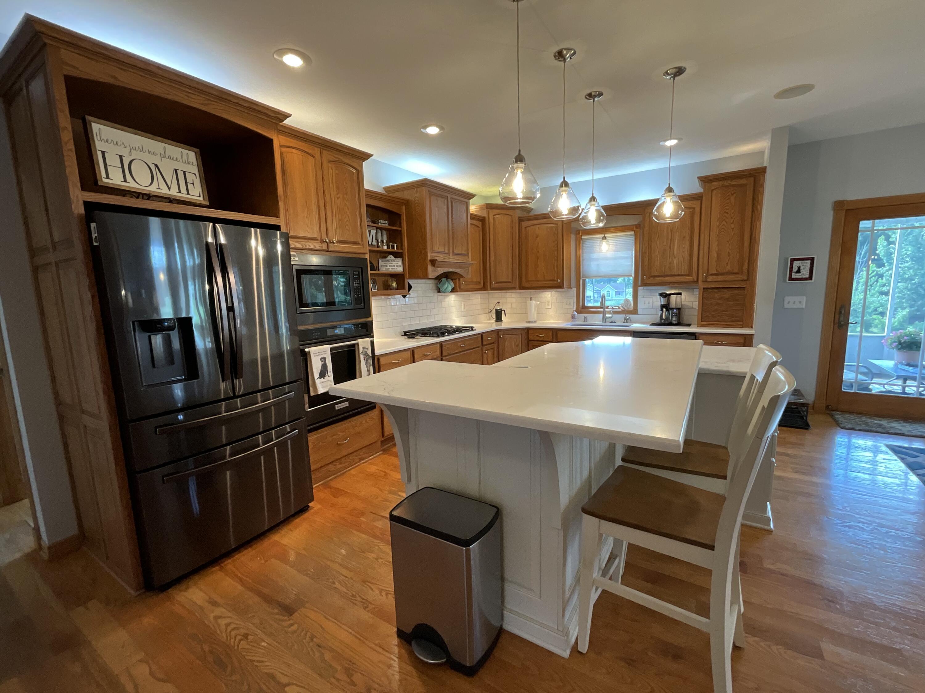 610 Oak Park Boulevard Property Photo 55
