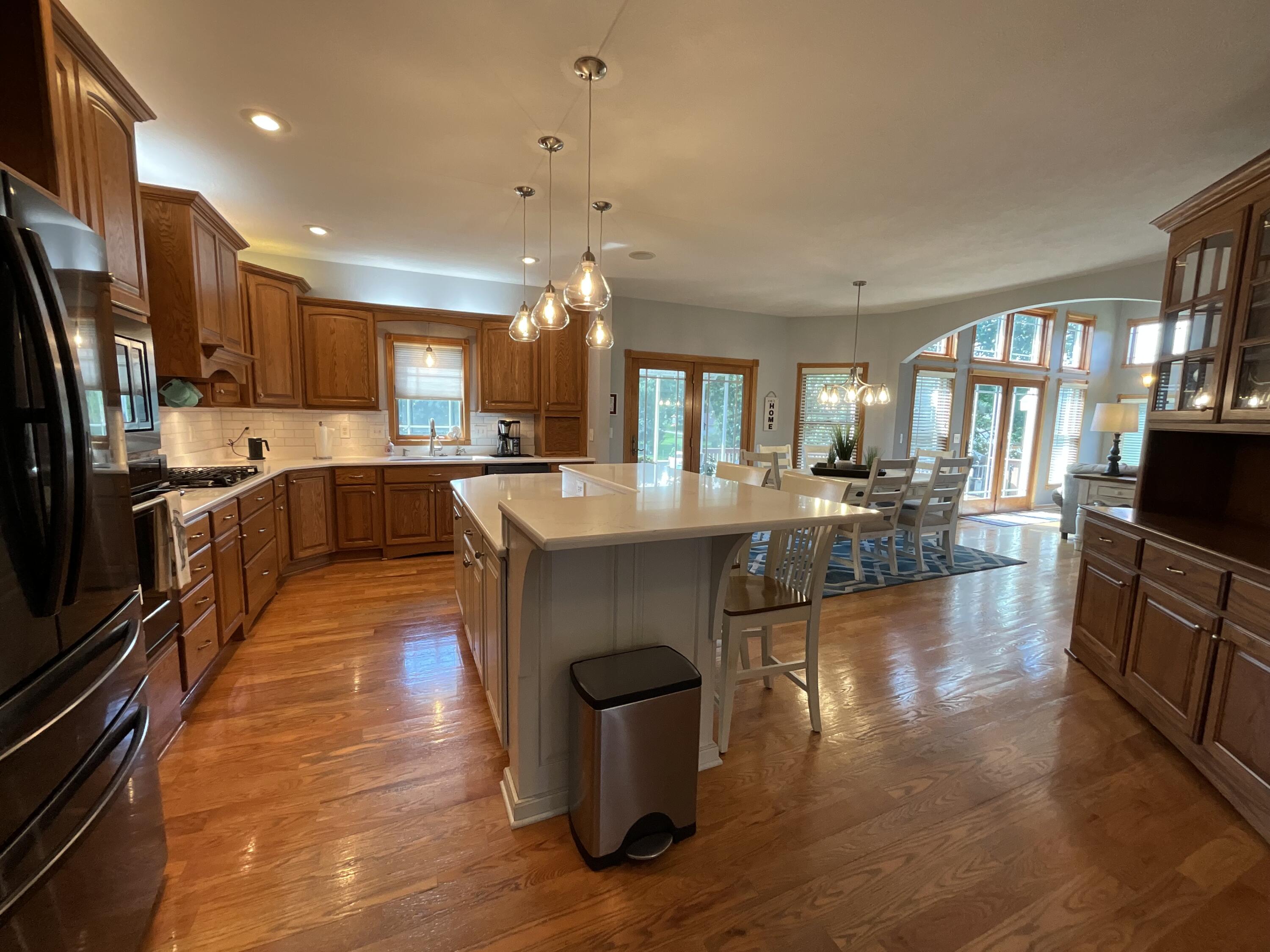 610 Oak Park Boulevard Property Photo 56