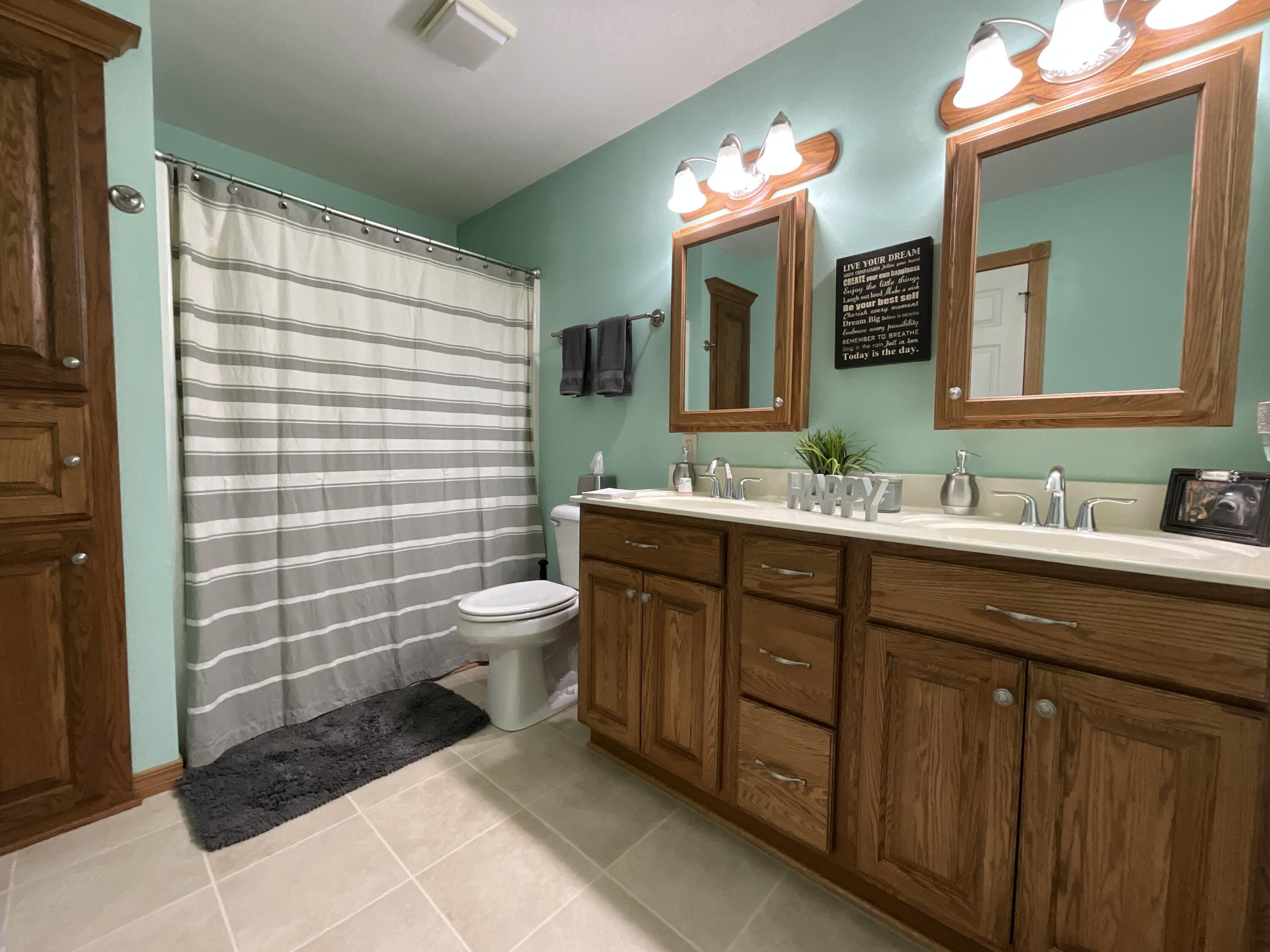 610 Oak Park Boulevard Property Photo 83