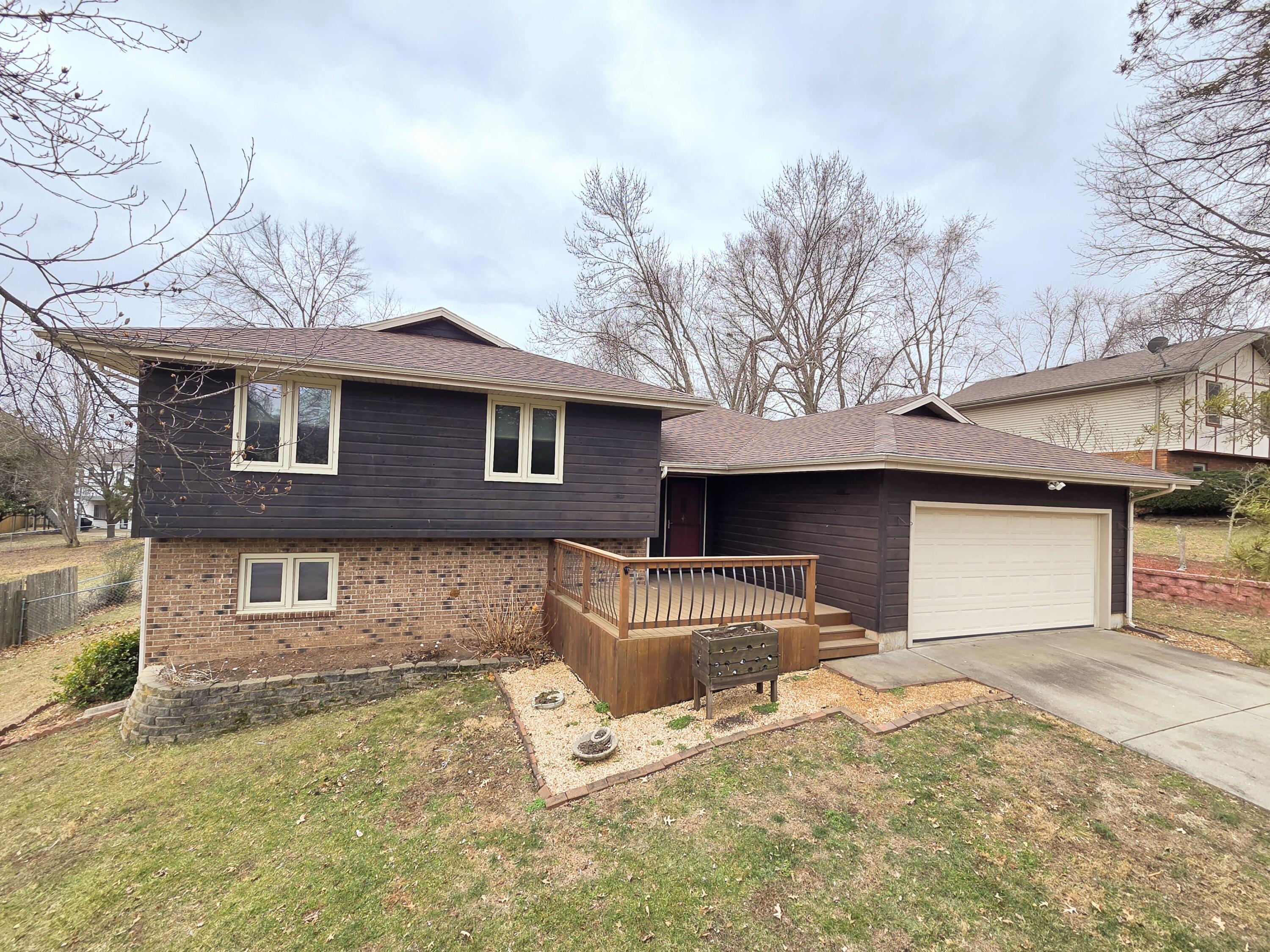 1920 West Murray Drive Property Photo 1