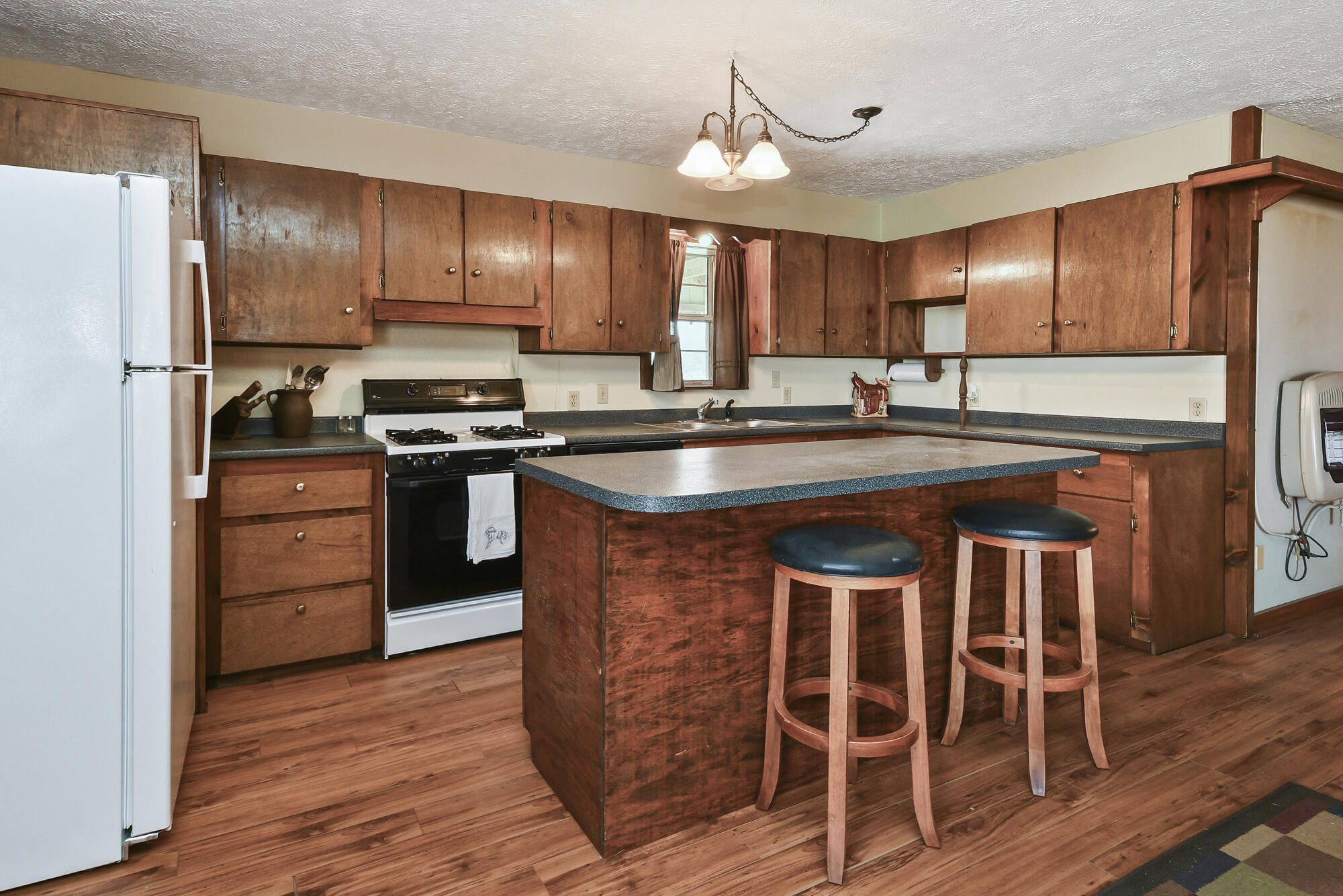 491 Sparrowhawk Road Property Photo 15
